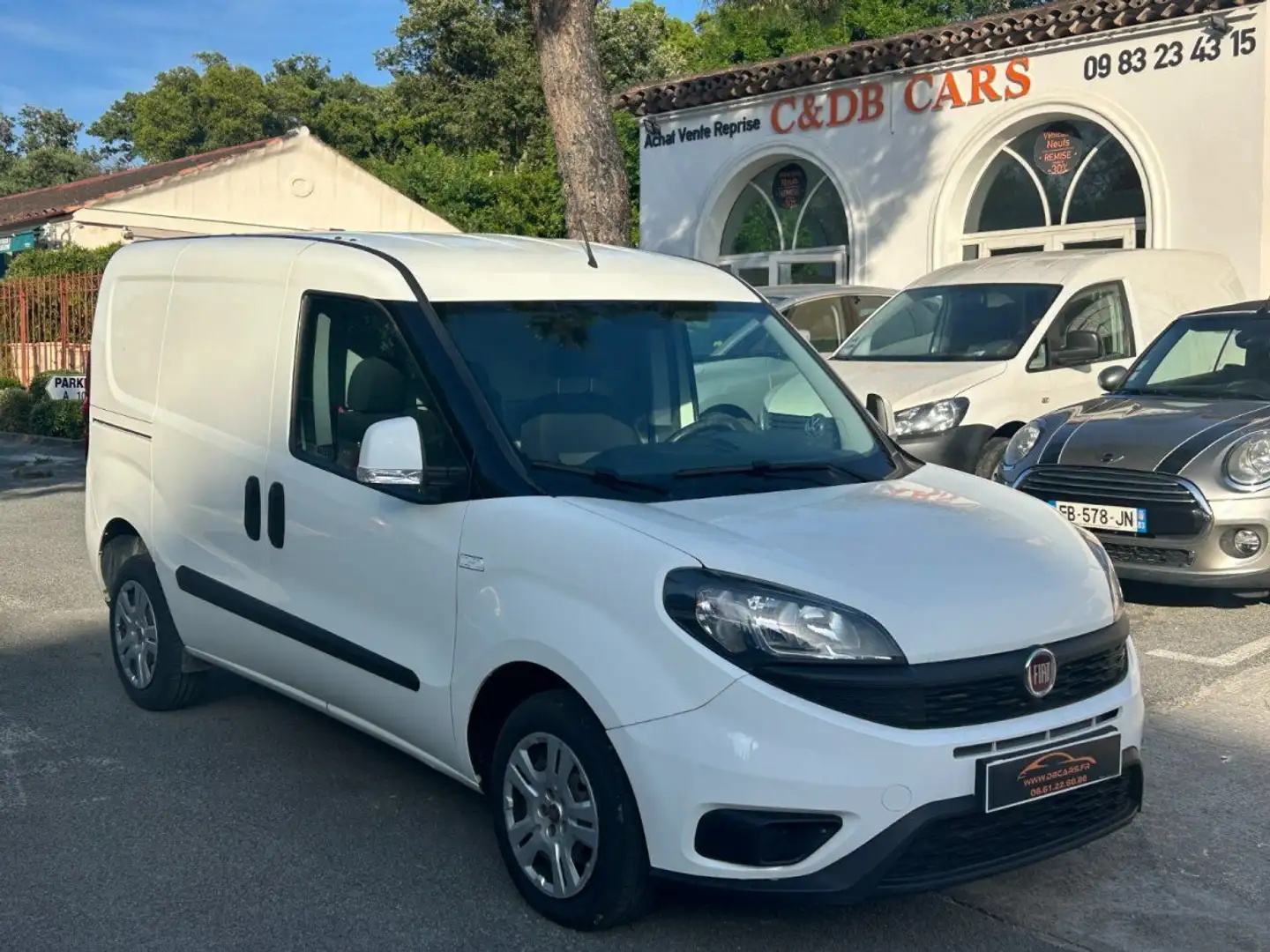 Fiat Doblo CARGO 1.3 MULTIJET 95 PACK PROFESSIONAL NAV / 1ÈRE Blanco - 1