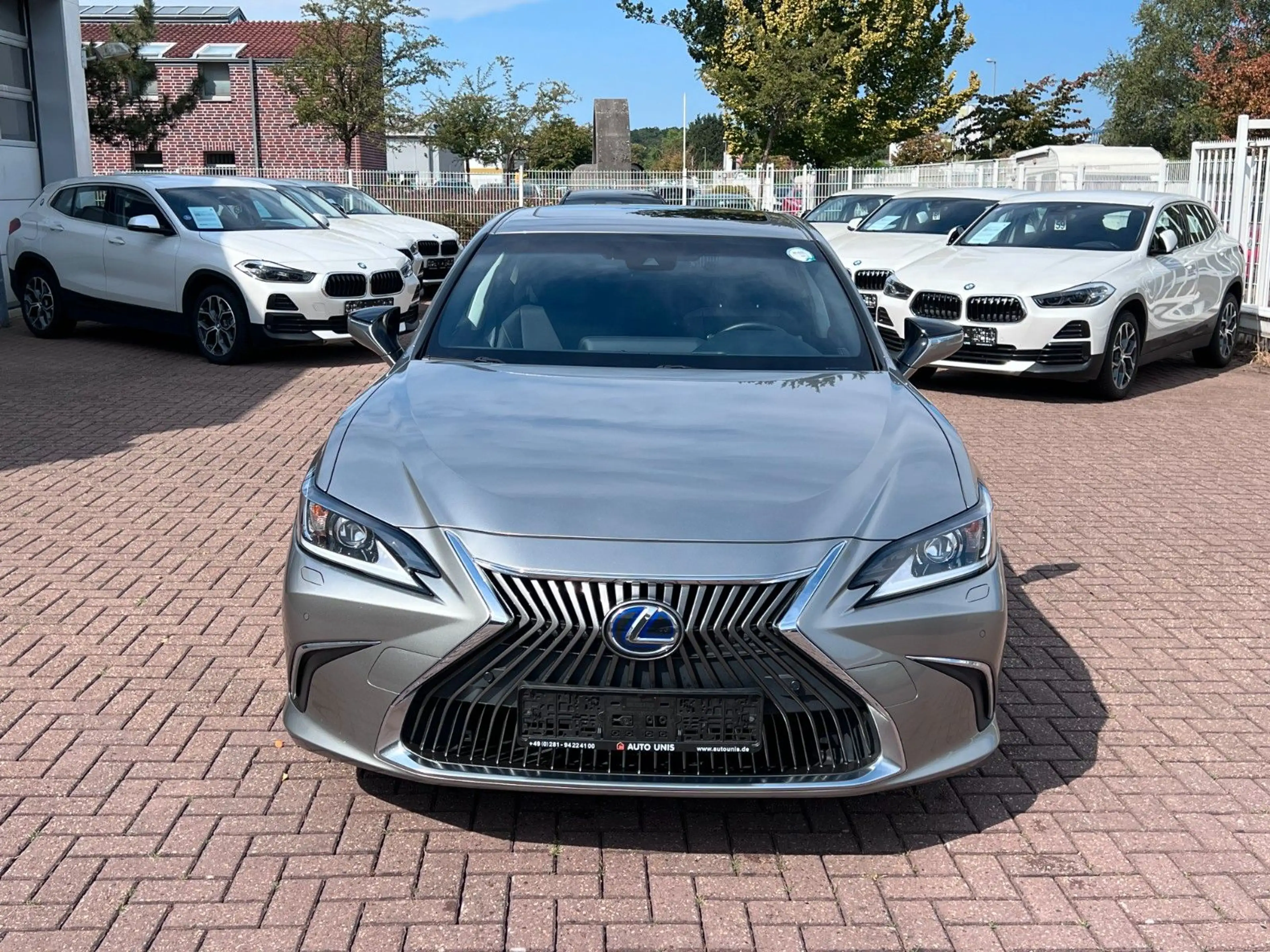 Lexus ES 300 300H HEV EXPLORE LINE — photo 2