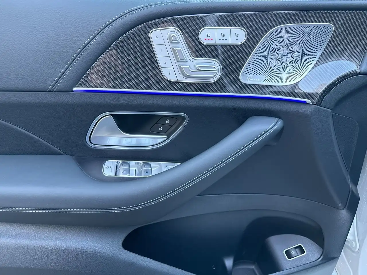 Mercedes-Benz GLE снимка Mercedes-Benz GLE