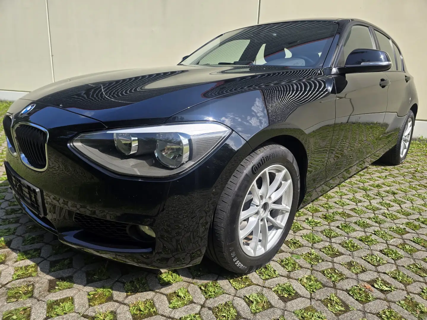 BMW 116 HU-NEU-PDC-SHZ Noir - 1