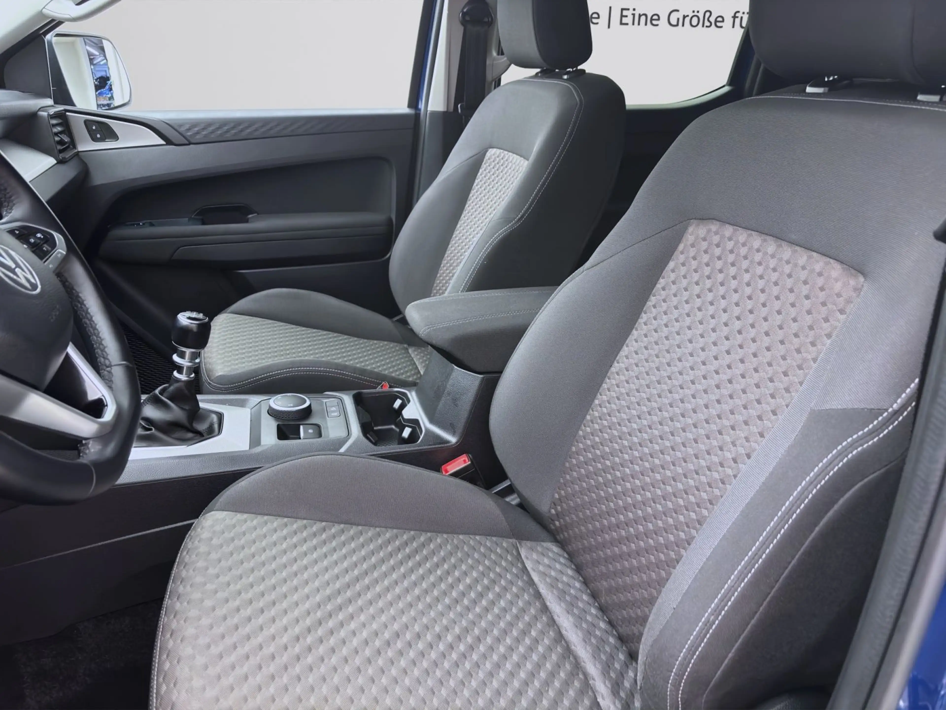 Volkswagen Amarok 2.0 TDI 4M LIFE KAMERA SITZHZG KLIMA LED — photo 9