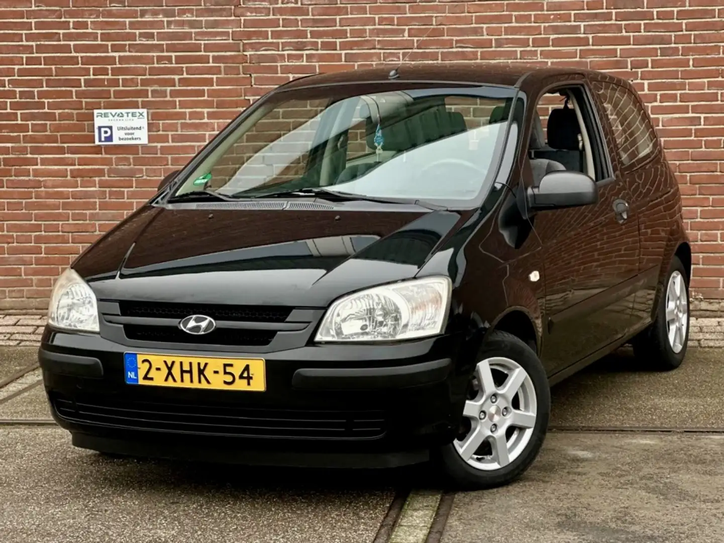 Hyundai Getz 1.1i Active Sky |Airco |Stuurbkr |Nieuwe APK Zwart - 1