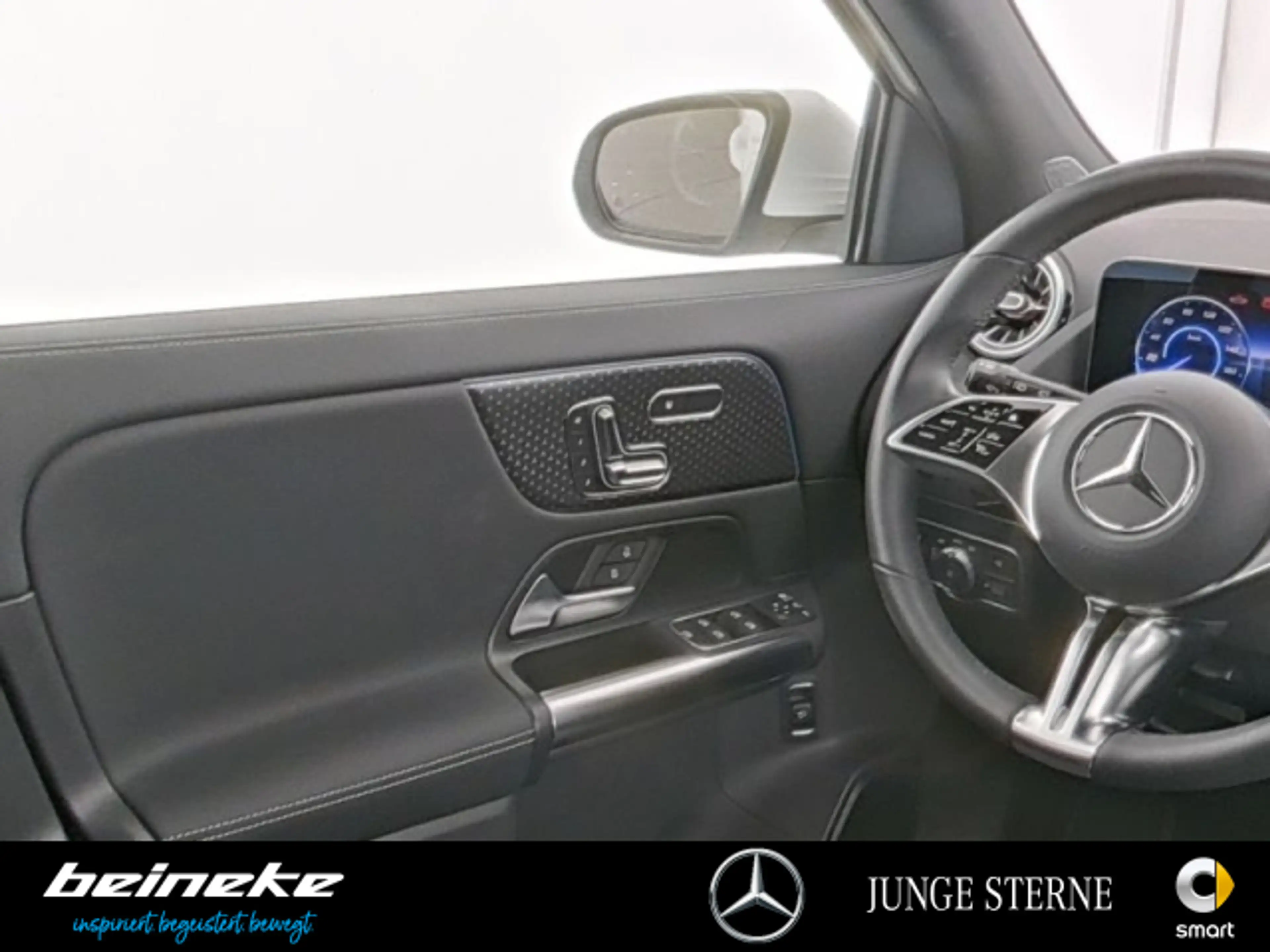 Mercedes-Benz EQA 250 EQA 250+ Progresive Adv Memory CarPlay LED RFK — photo 10