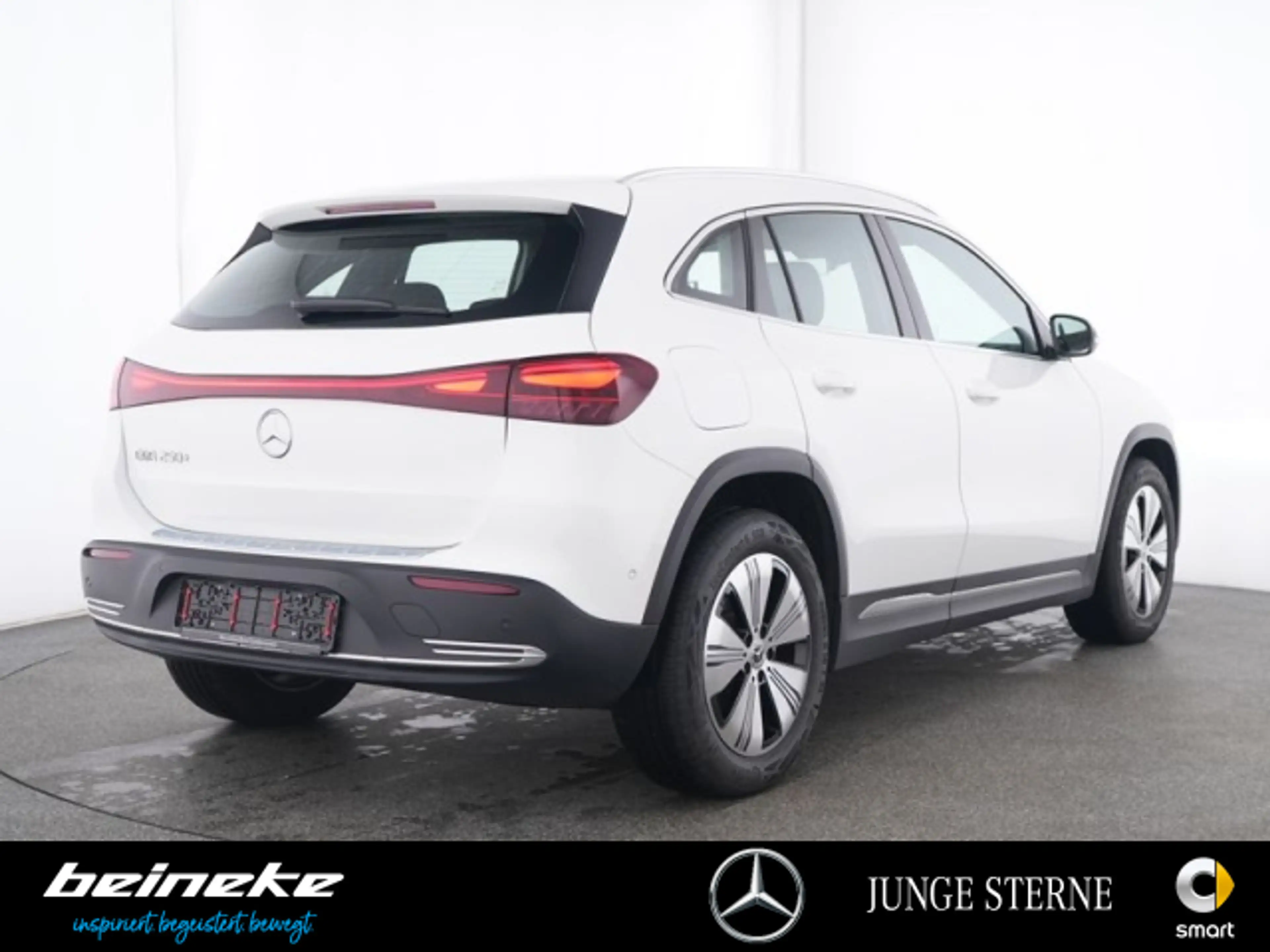 Mercedes-Benz EQA 250 EQA 250+ Progresive Adv Memory CarPlay LED RFK — photo 4