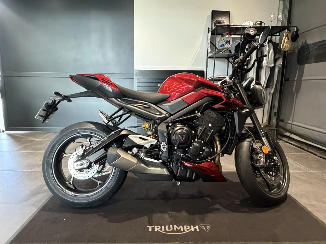 Triumph Street Triple 765