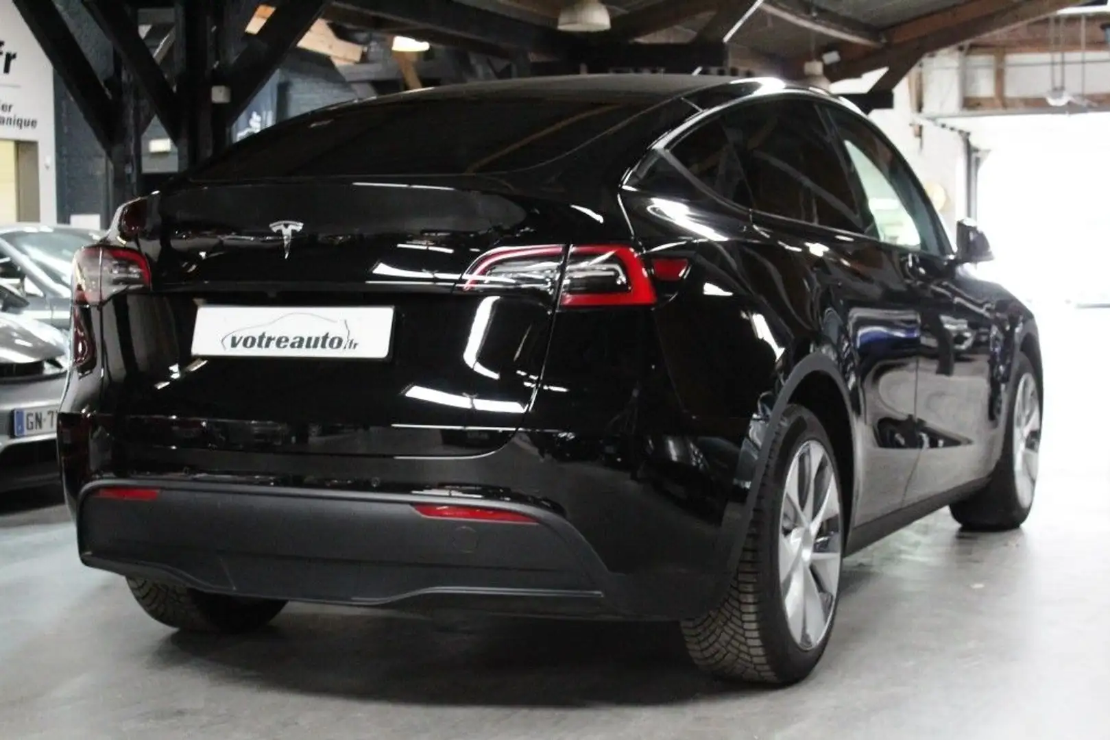 Tesla Model Y 352 GRANDE AUTONOMIE DUAL MOTOR AWD 75KWH Noir - 2