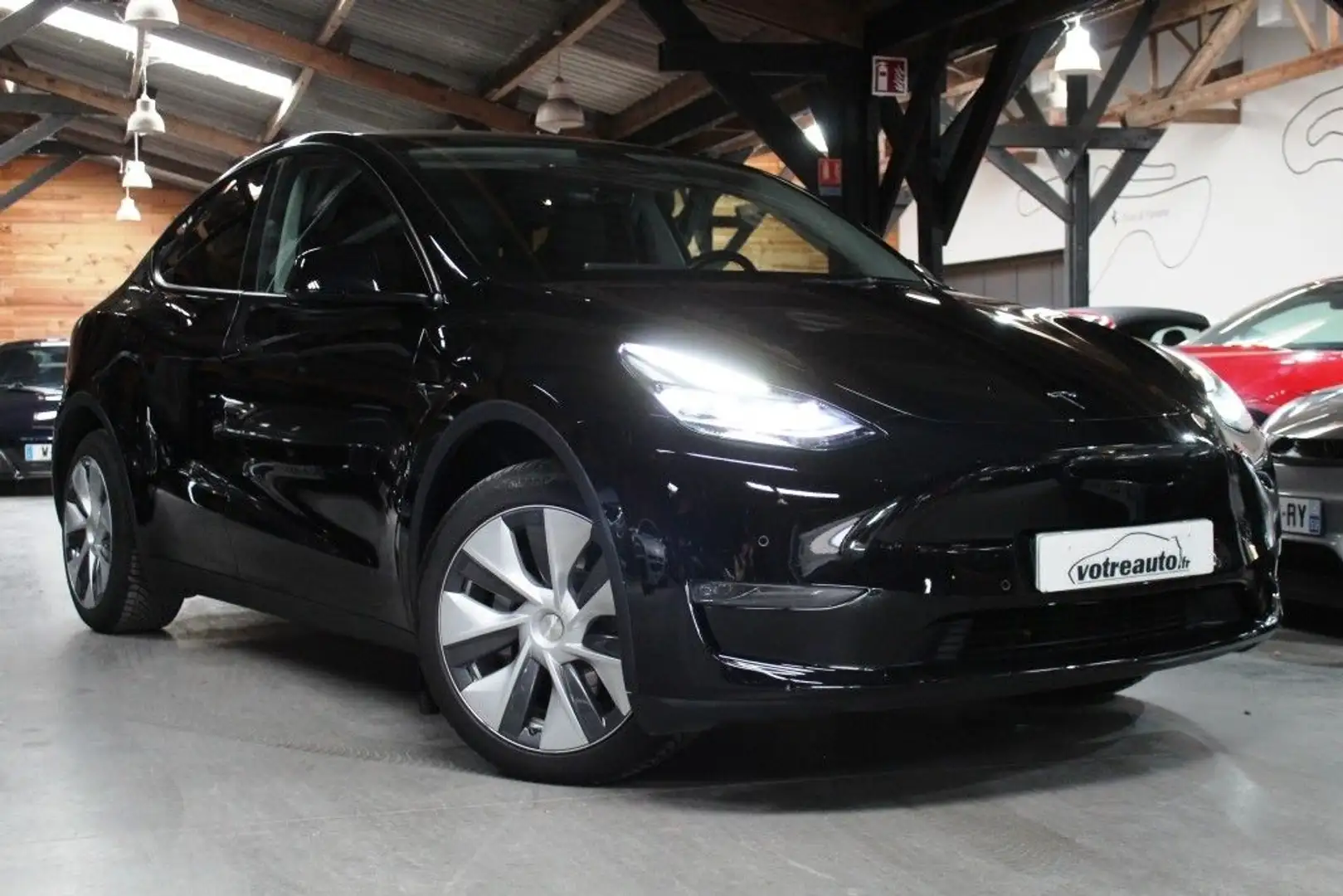 Tesla Model Y 352 GRANDE AUTONOMIE DUAL MOTOR AWD 75KWH Noir - 1