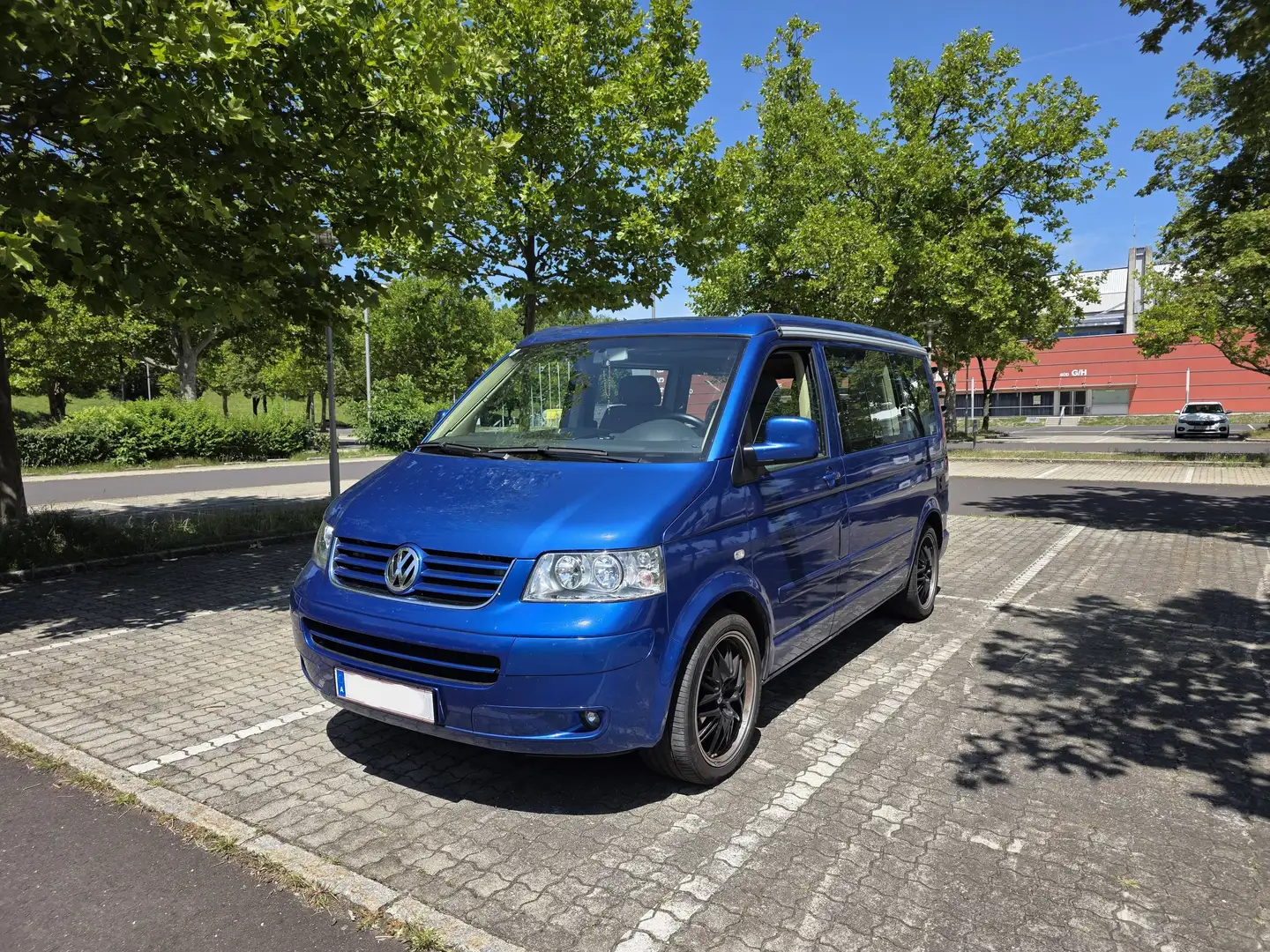Volkswagen T5 California Ocean Blau - 1