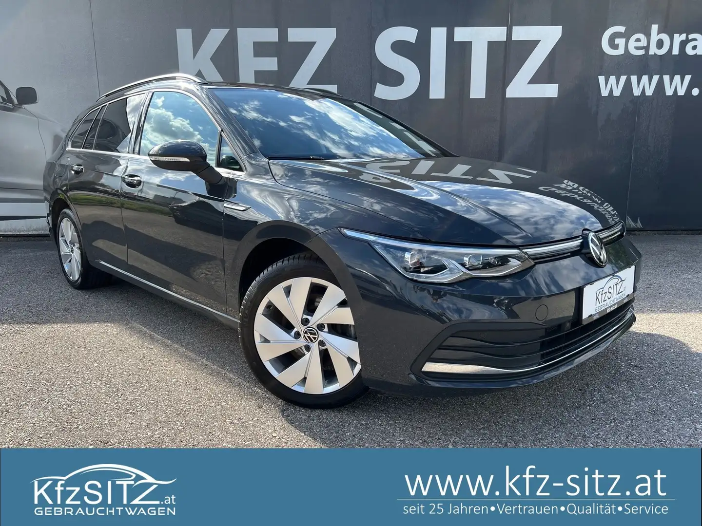 Volkswagen Golf Variant 2,0 TDI Style DSG | NP: €43.600 Grau - 1