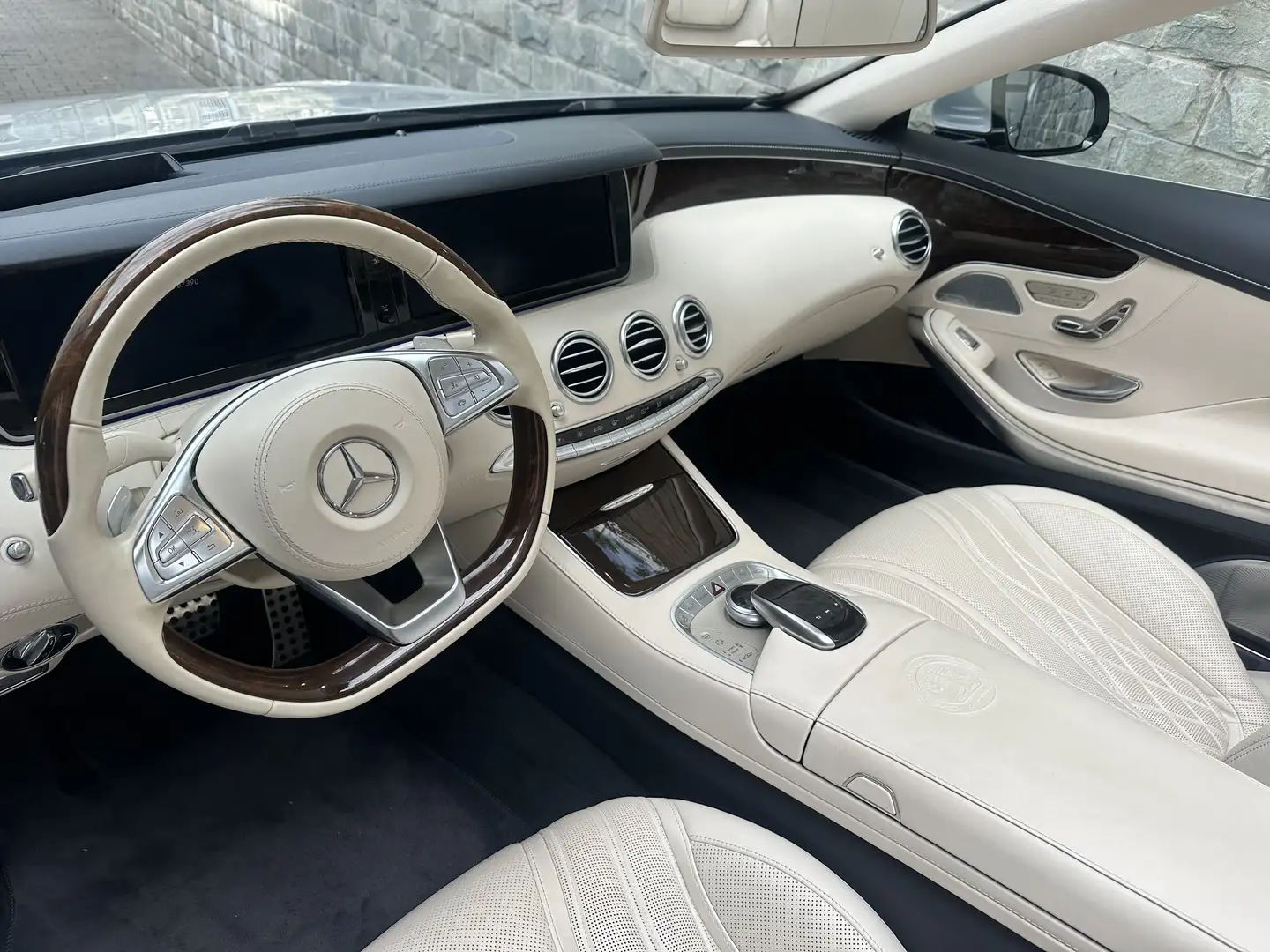 Mercedes-Benz S 63 AMG Sehr Edelesfahrzeug Tolle Ausstattung Stříbrná - 1