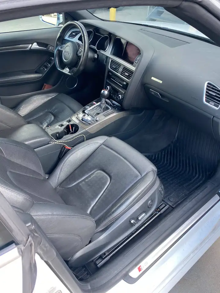Audi S5 снимка Audi S5