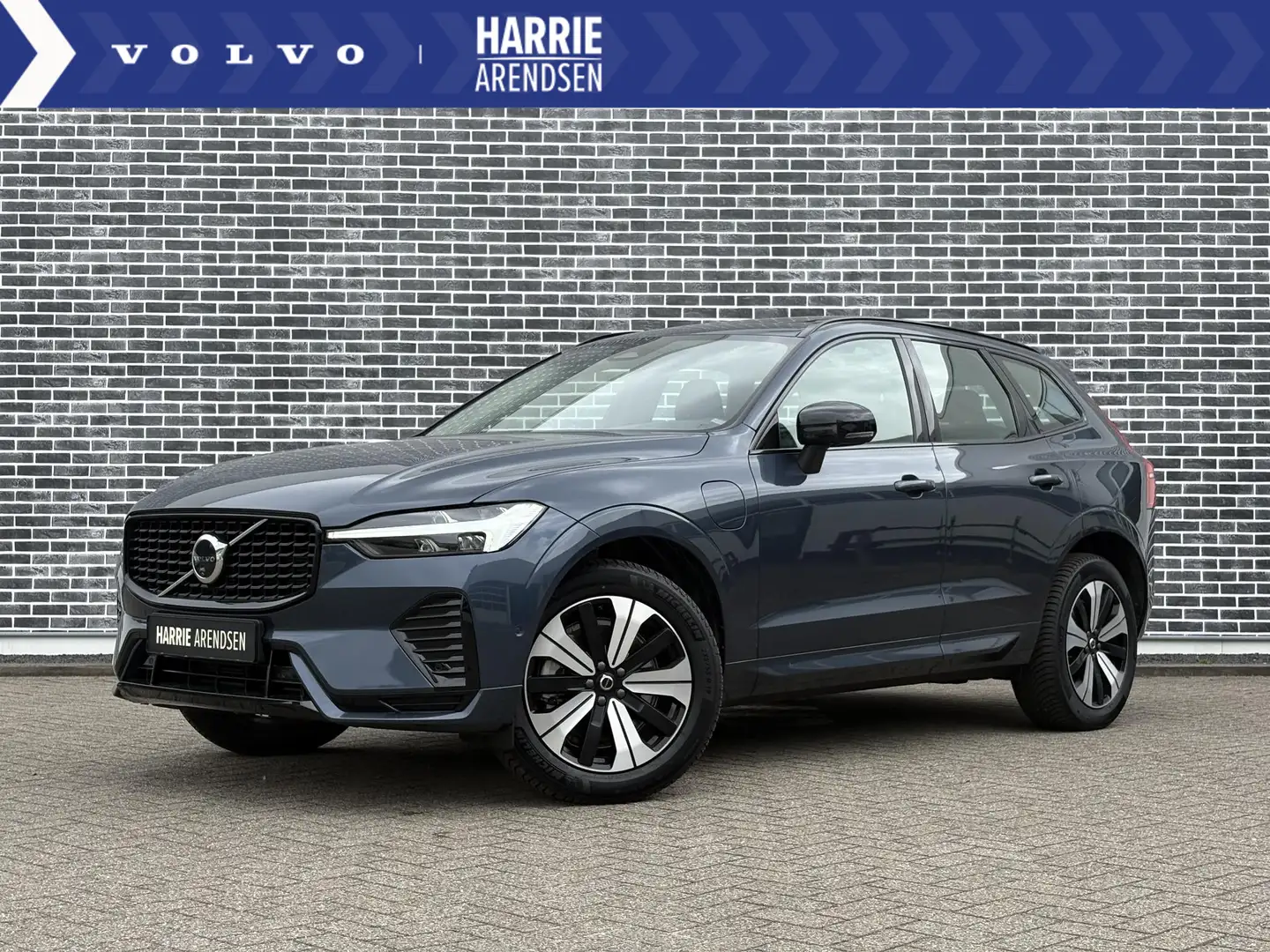 Volvo XC60 2.0 T6 Plug-in hybrid AWD Plus Dark Blauw - 1