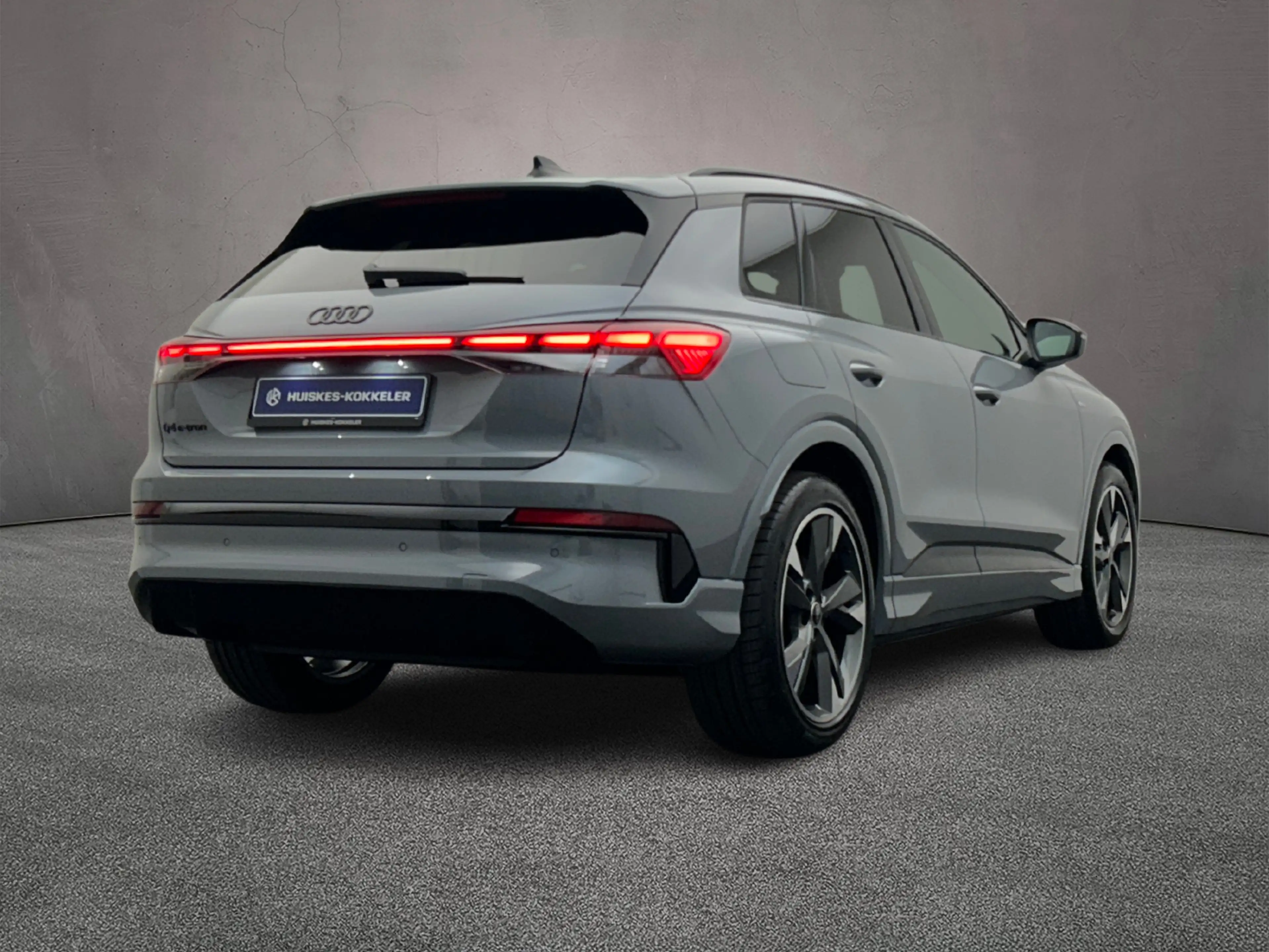 Audi Q4 e-tron e-tron performance 286pk S edition — photo 7