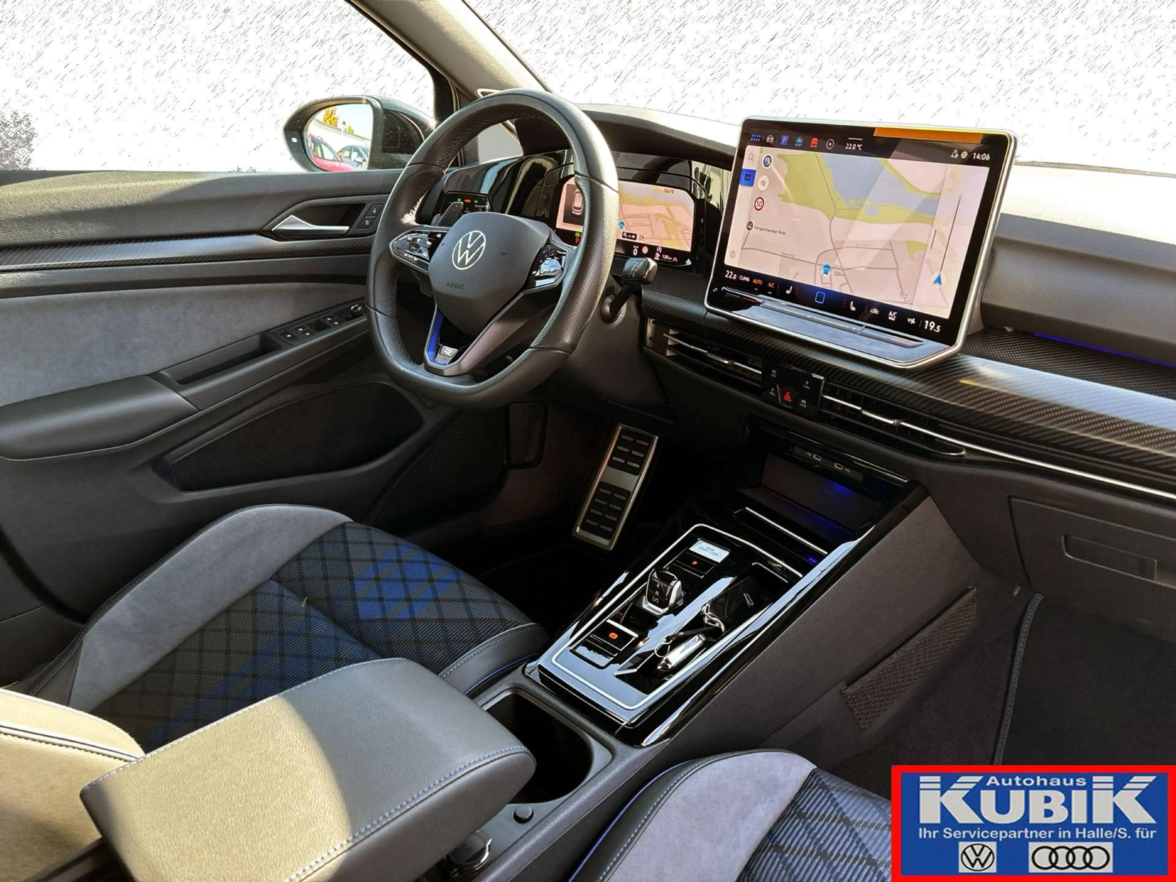 Volkswagen Golf R Golf 8 "R" Performance Black Style 2,0 TSI 4motion DSG — photo 13