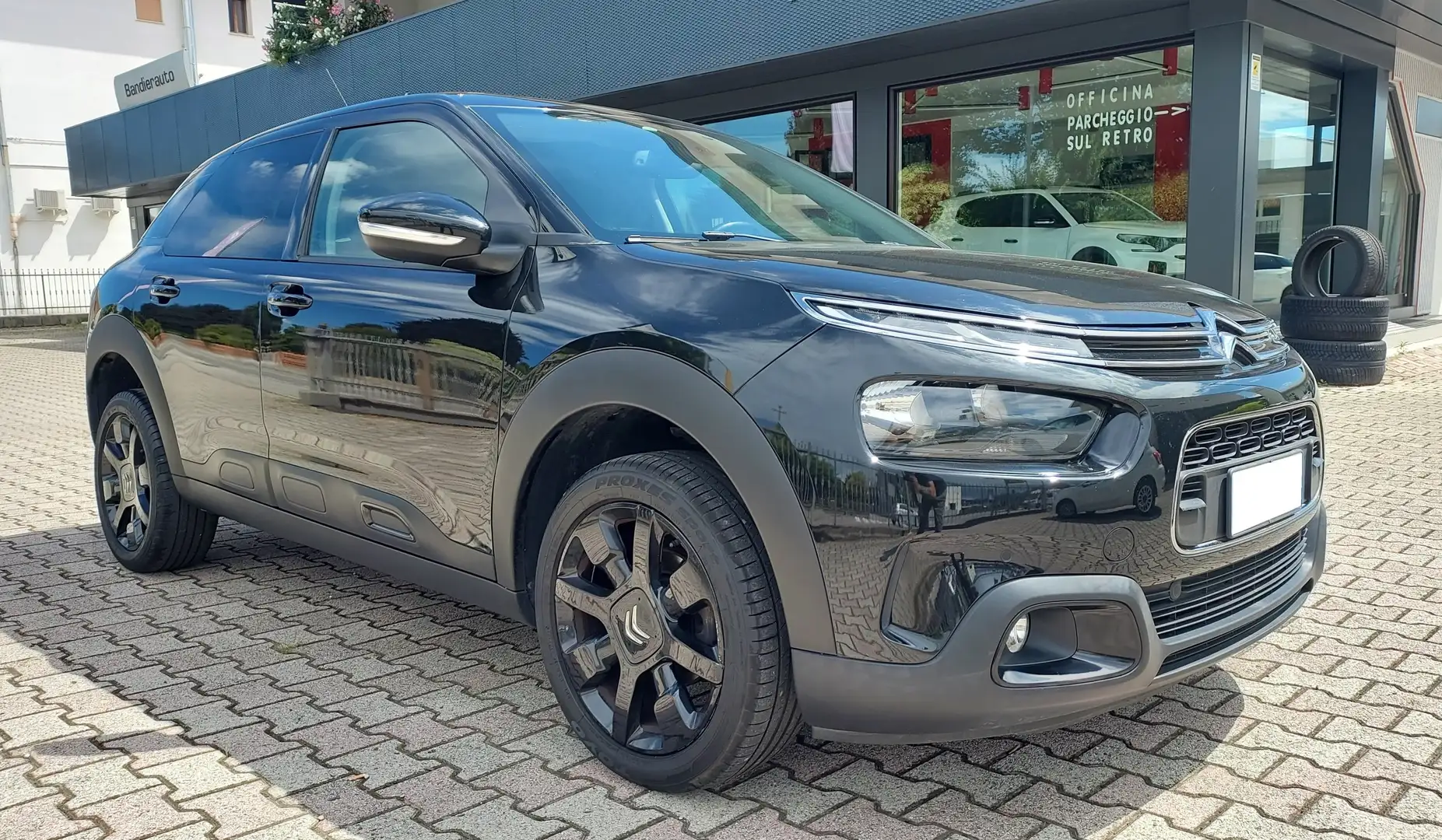 Citroen C4 Cactus 1.6 bluehdi Shine Nero - 1