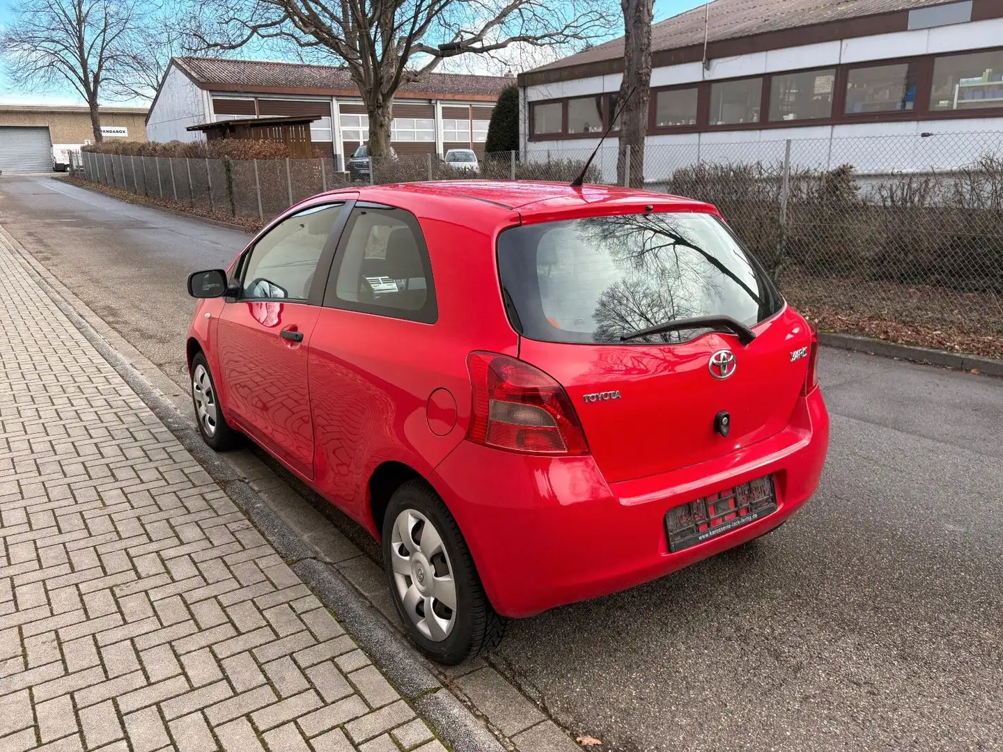 Toyota Yaris Cool 1,0 Benzin Klimaanlage Rot - 2