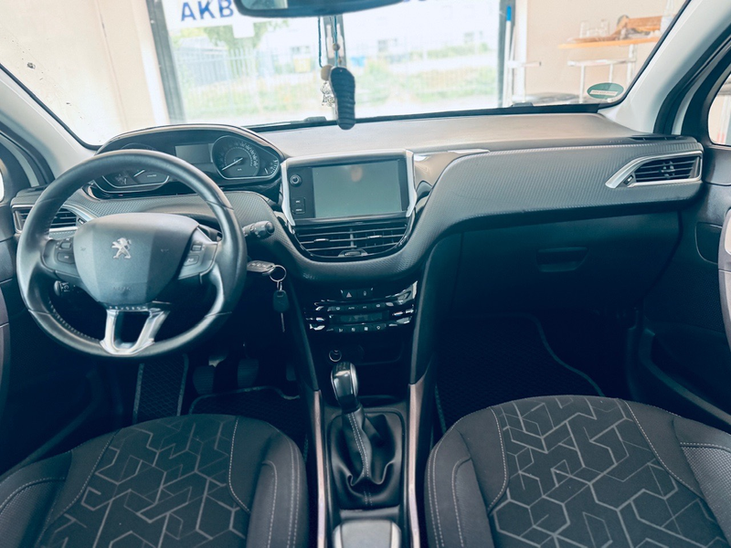 Peugeot 2008 Style*Finanzierung+Garantie+Inspektion+Tüv* — photo 5