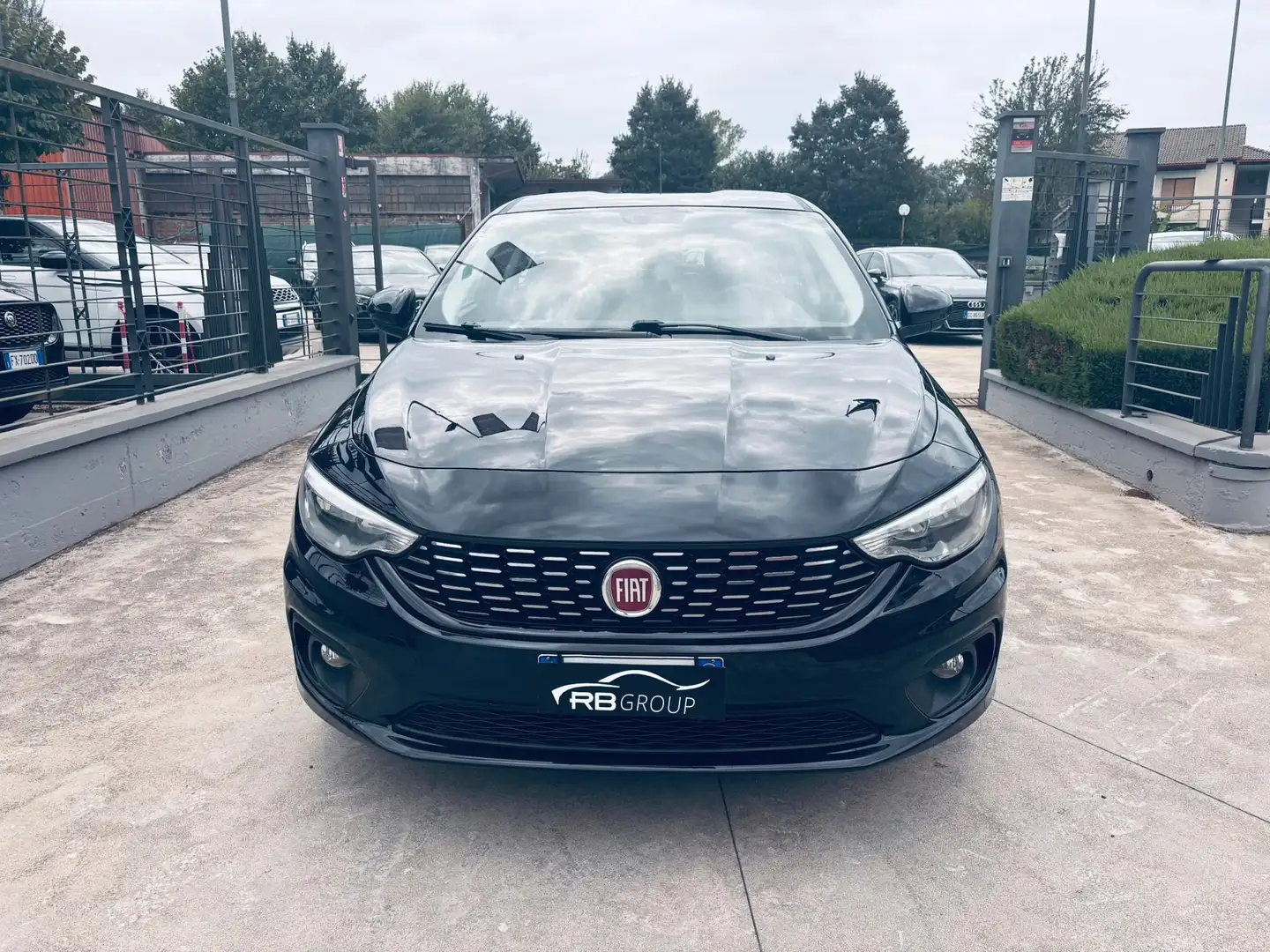 Fiat Tipo Tipo 5 porte II 2016 5p 1.4 tjt Lounge Gpl 120cv Nero - 2