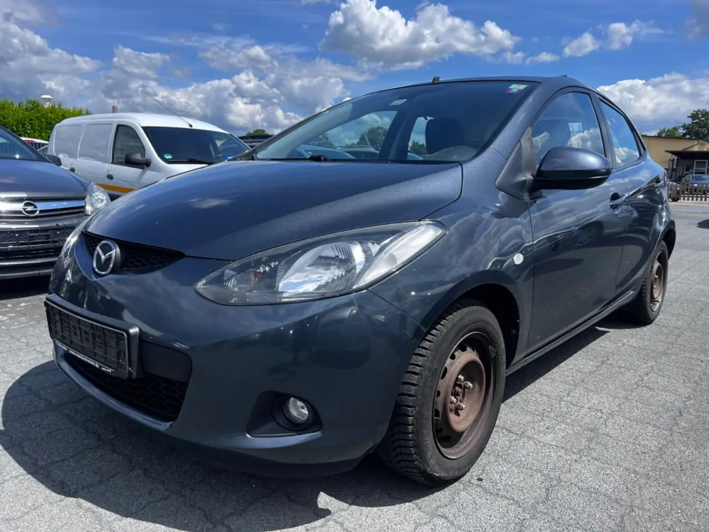 Mazda 2 1.3 55kW Independence 5 Türen Klima ALU Grau - 1