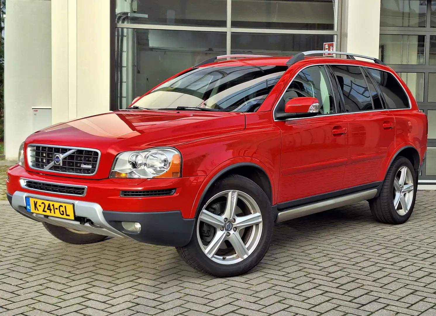 Volvo XC90 XC90 3.2 Sport Rood - 1