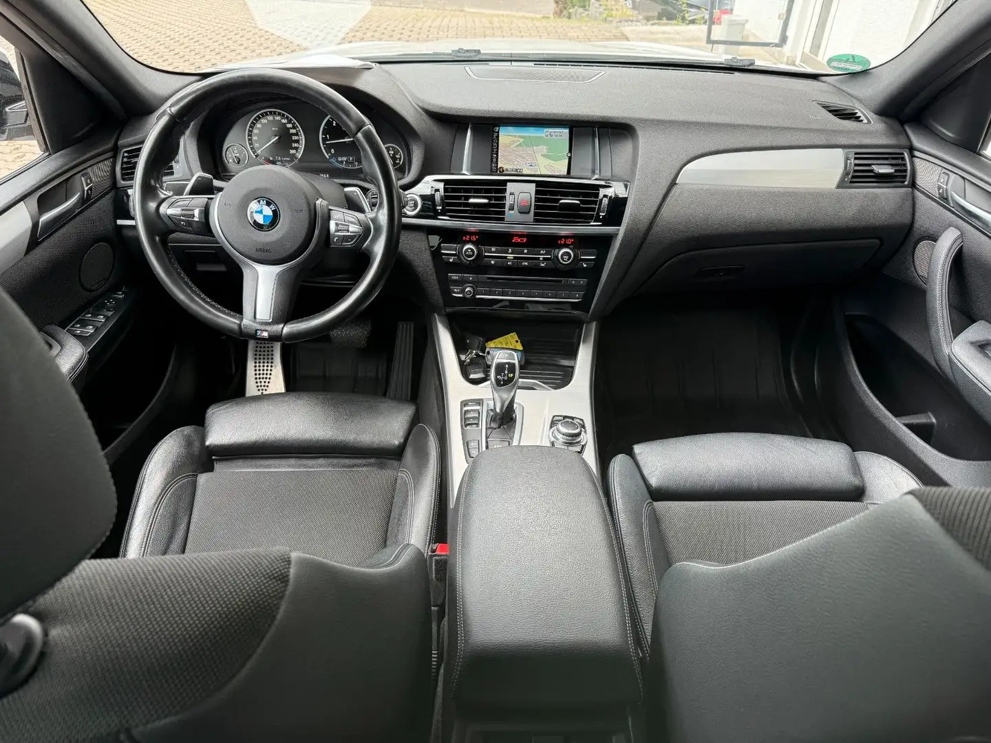 BMW X4 xDrive30d M Sport HUD Standhz. HARMAN AHK 19" Wit - 2