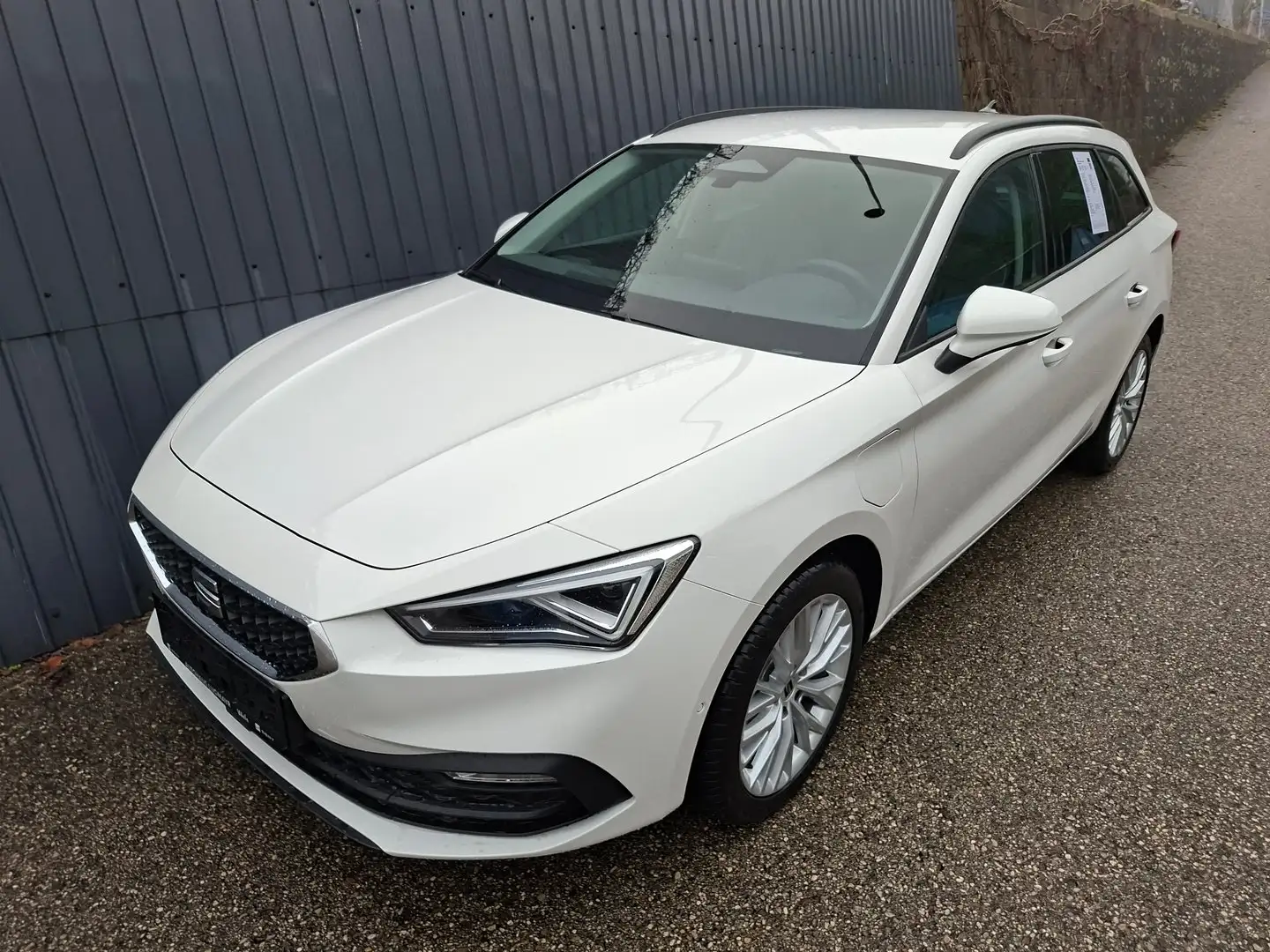 SEAT Leon Style e-HYBRID 150/204 DSG Weiß - 1