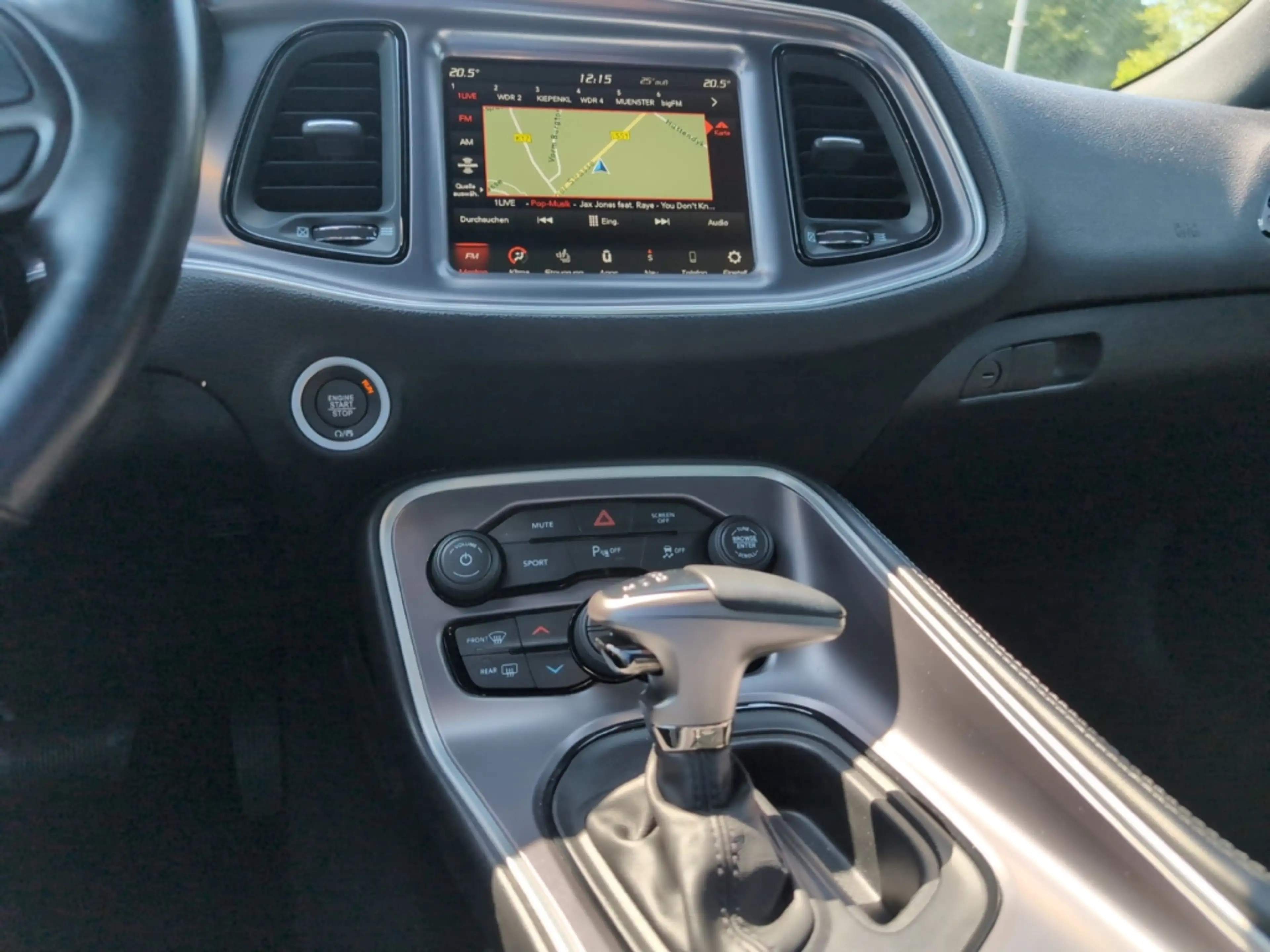 Dodge Challenger SXT 3,6 V6 TOP-Zustand 1.Hand — photo 9