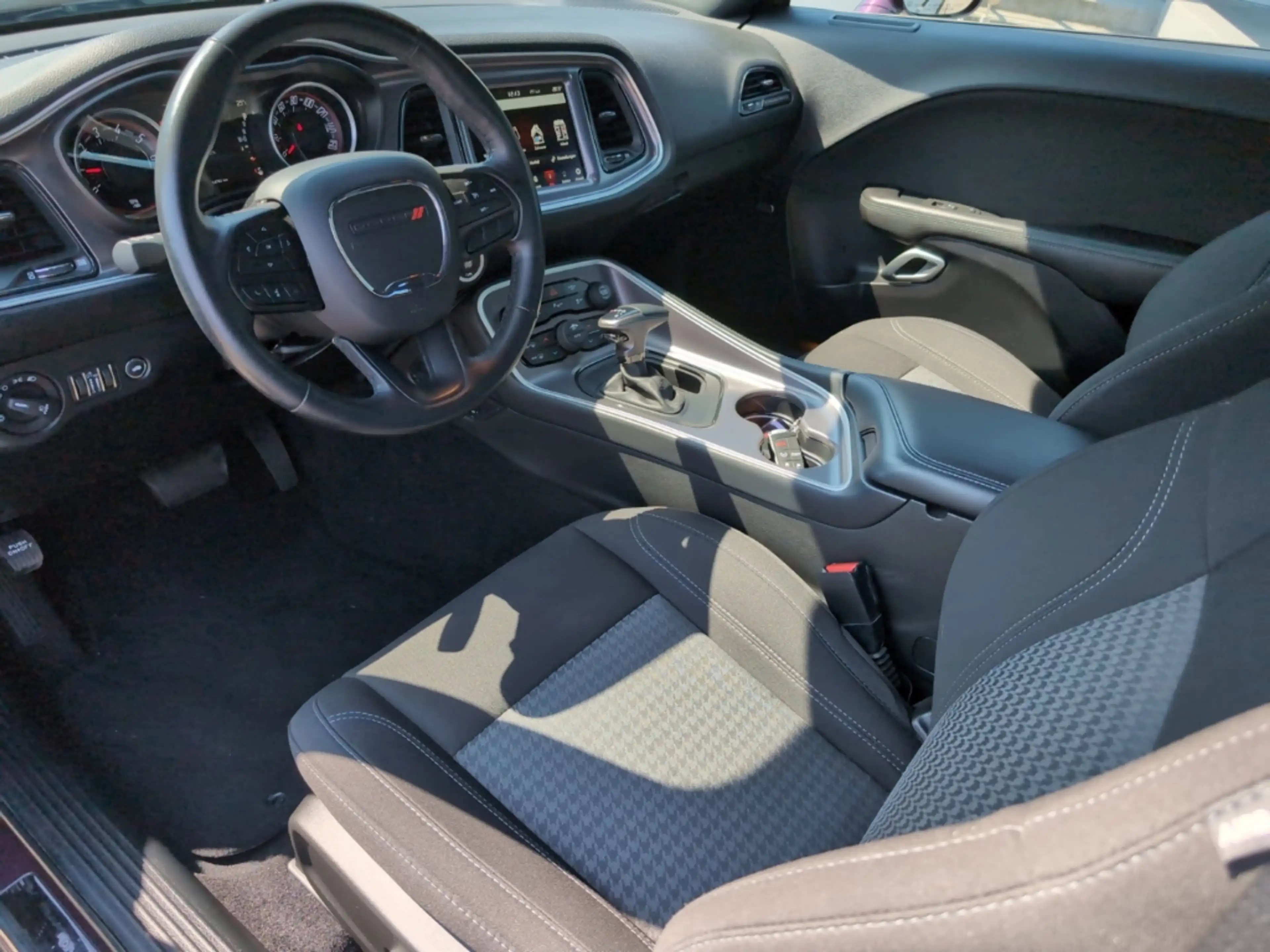 Dodge Challenger SXT 3,6 V6 TOP-Zustand 1.Hand — photo 7