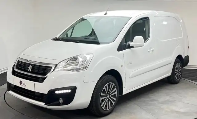 Peugeot Partner L2  Long 1.6 100 CH - Caméra de Recul - Siege av chauffants - Apple Carplay
