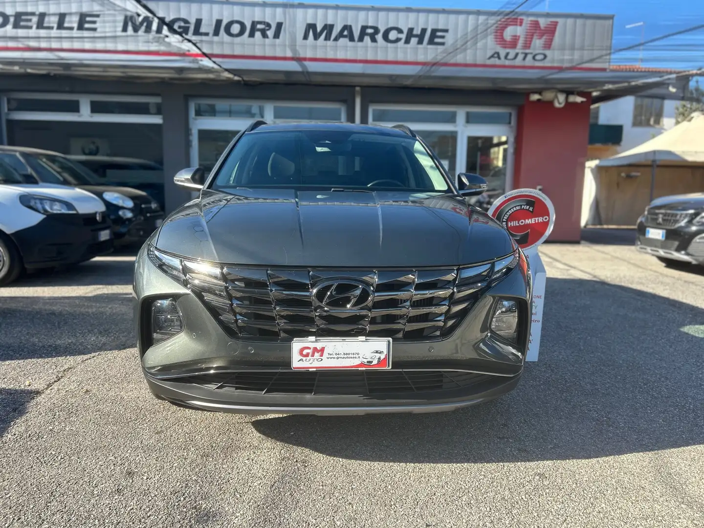 Hyundai TUCSON 1.6 crdi Xline 2wd Gris - 2