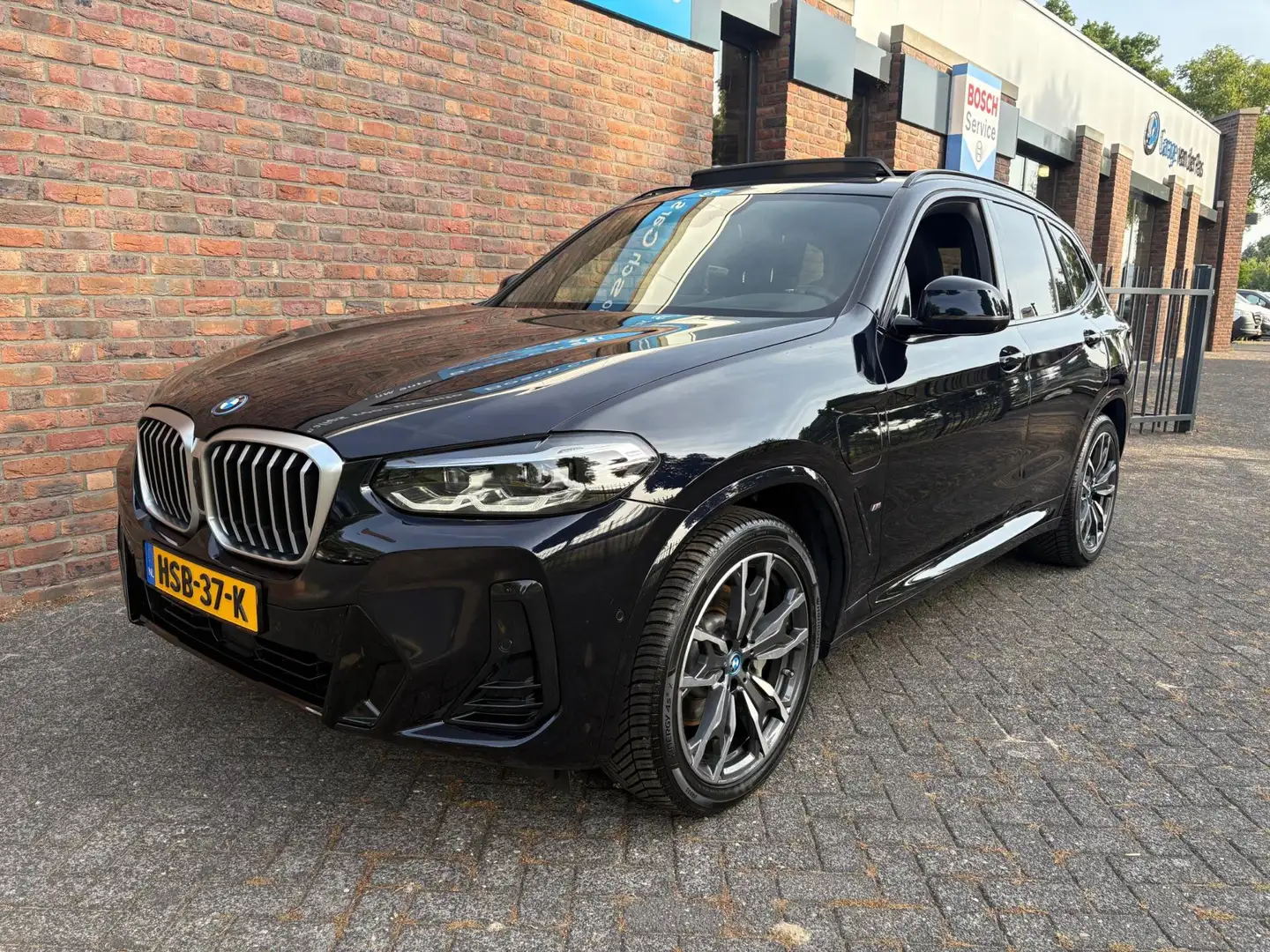 BMW X3 XDrive30e|M-Sport|High Executive|Panoramadak|ACC|3 Zwart - 1