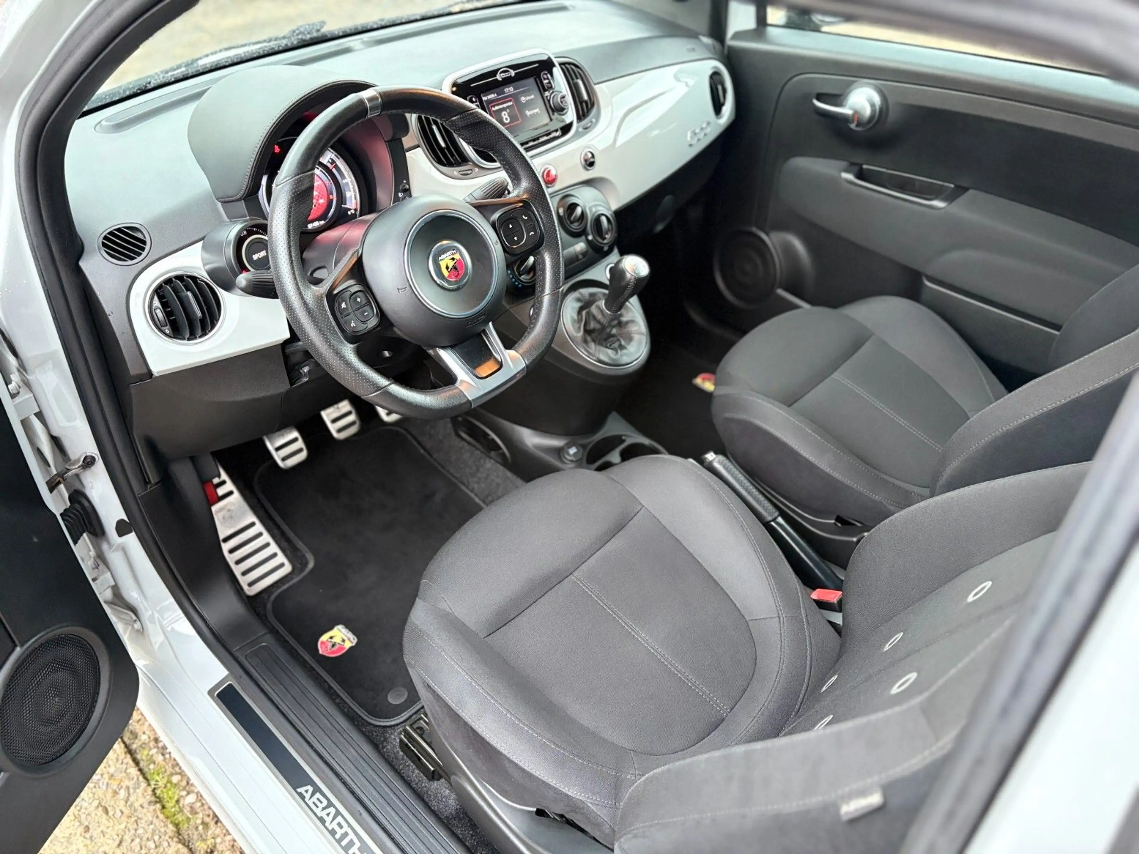 Abarth 595 1.4 T-Jet G-Tech Record Monza Tieferlegung — photo 11