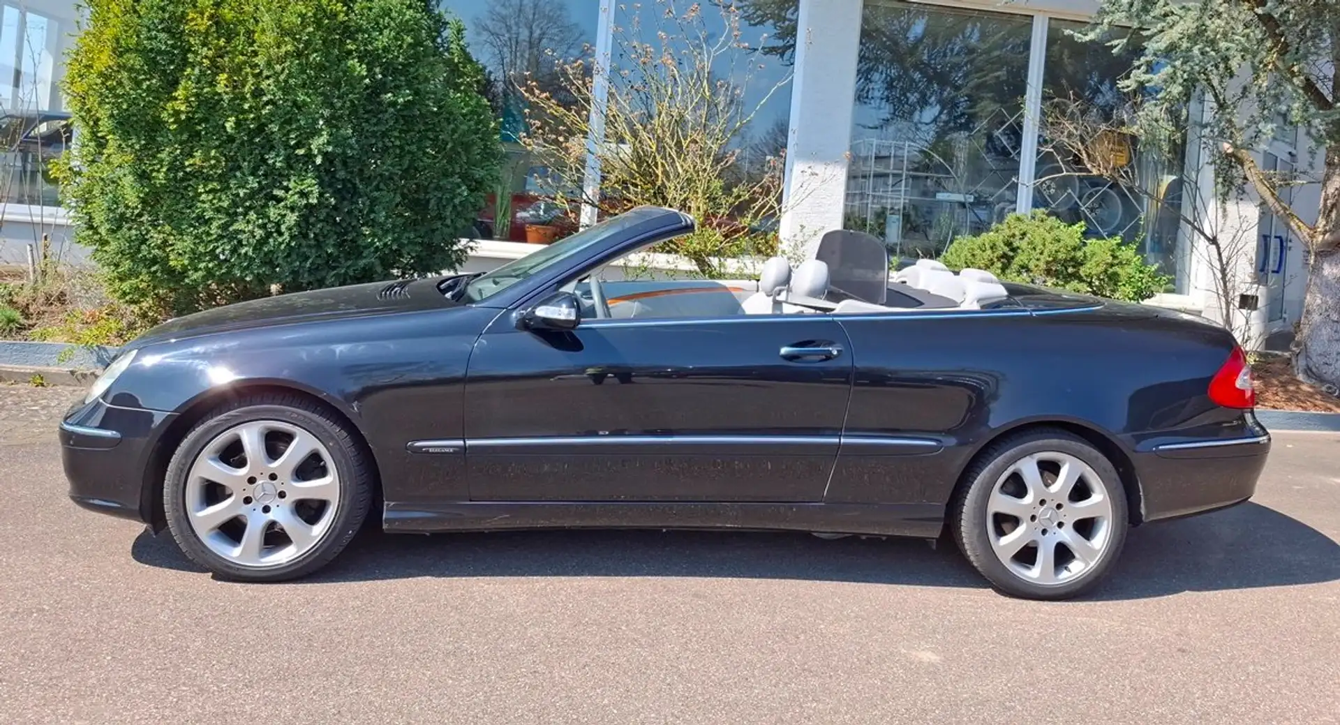 Mercedes-Benz CLK 240 Cabrio Elegance Negru - 2