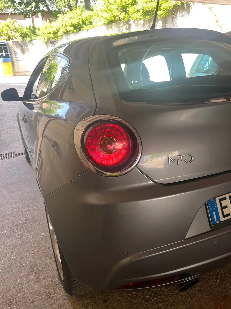 Alfa Romeo MiTo MiTo 2008 1.3 jtdm-2 Distinctive s Grigio - 1