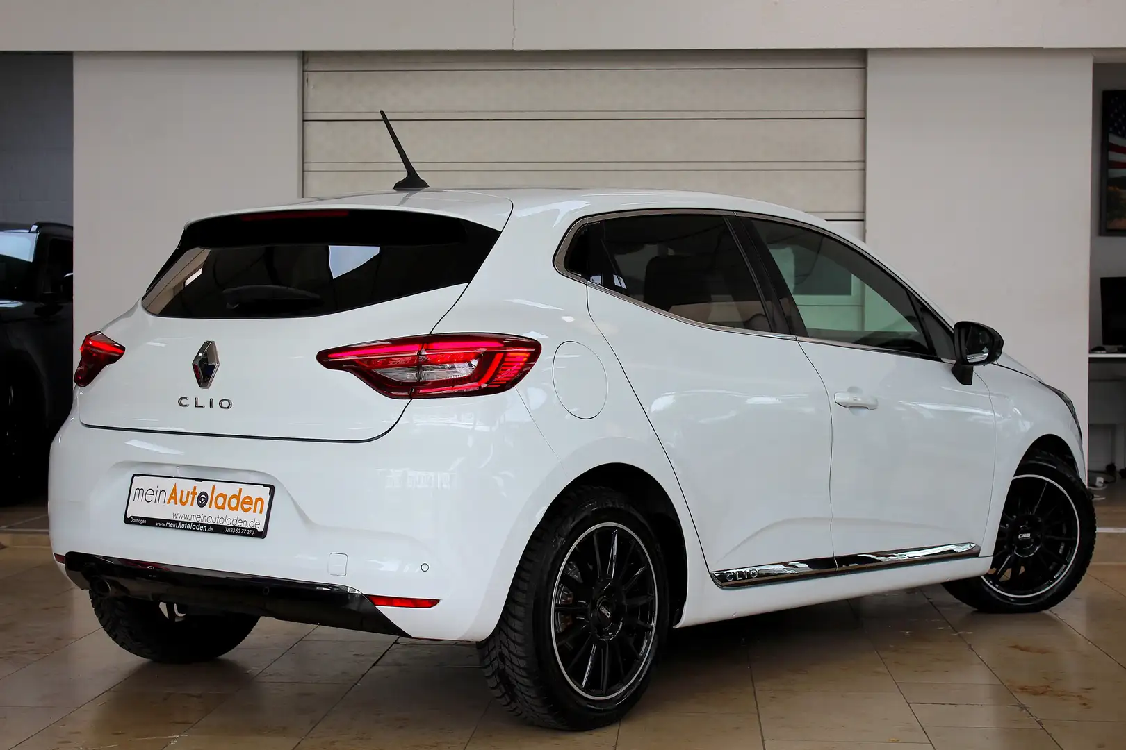 Renault Clio TCe Edition One *NAVI*LEDER*LED*KAMERA*APPLE*PDC* Weiß - 2