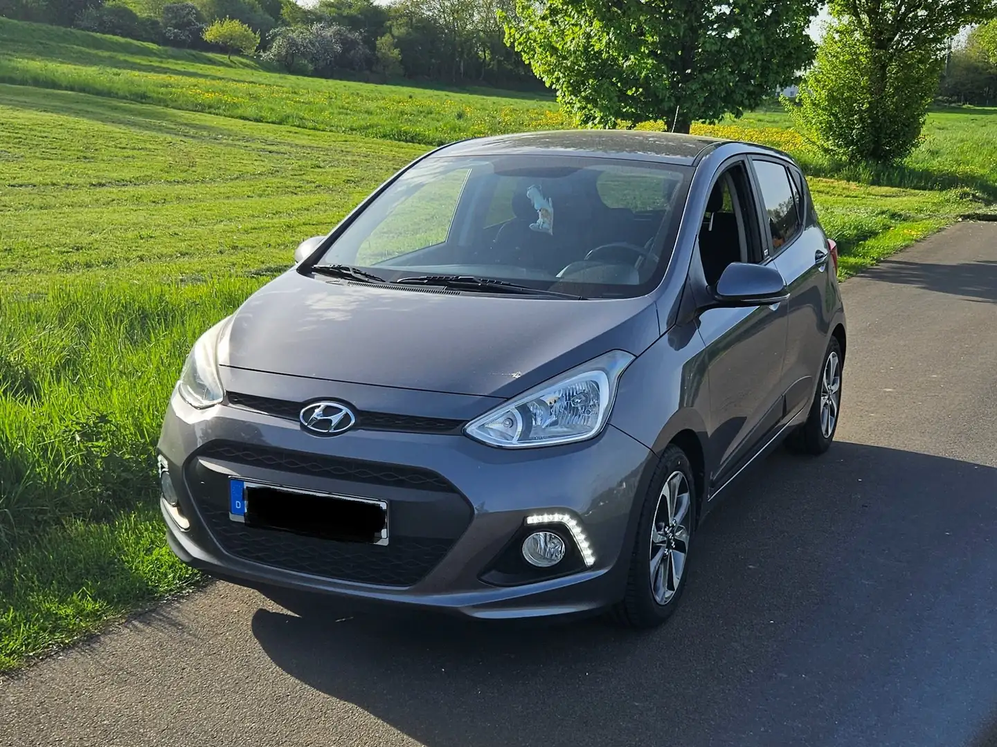Hyundai i10 i10 1.2 Passion Grau - 1