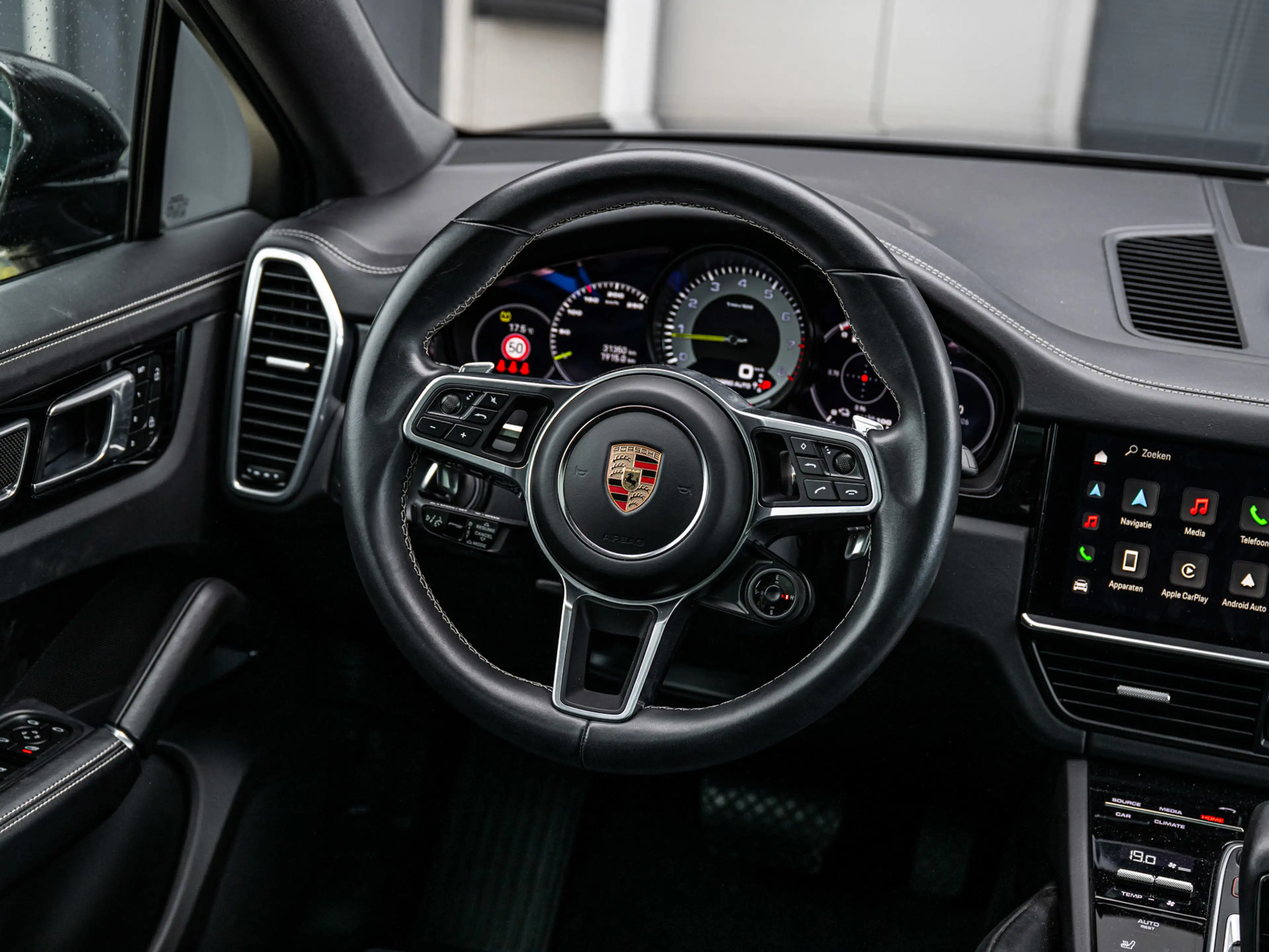 Porsche Cayenne Coupé 3.0 E-Hybrid | BTW | Carbon | 1e Eig | Deale — photo 7
