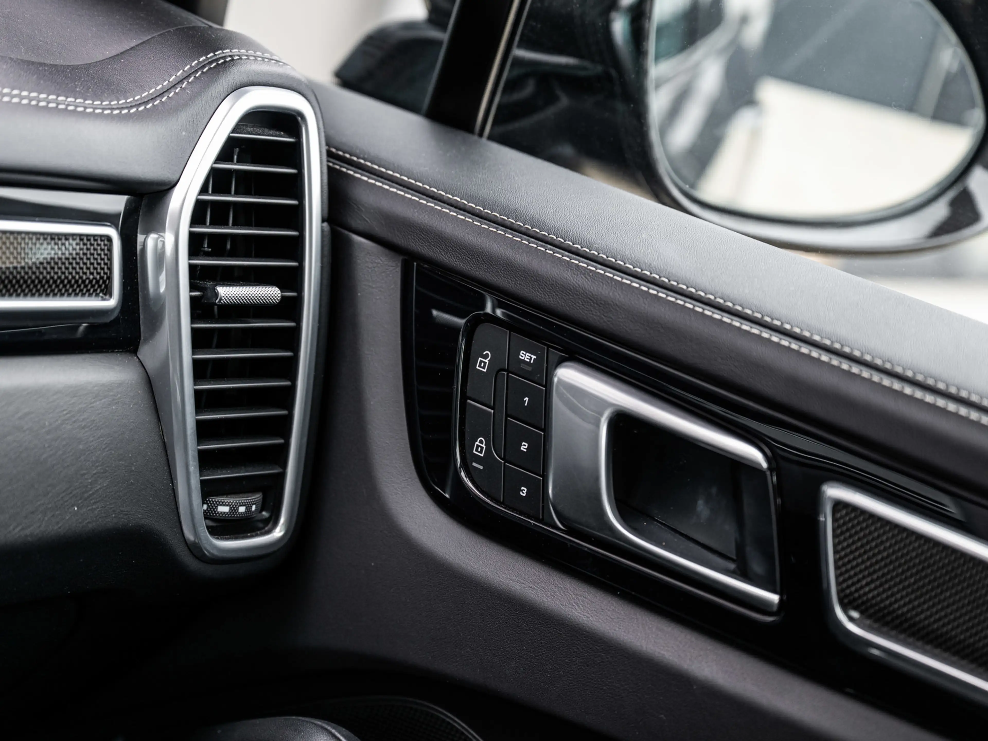 Porsche Cayenne Coupé 3.0 E-Hybrid | BTW | Carbon | 1e Eig | Deale — photo 12