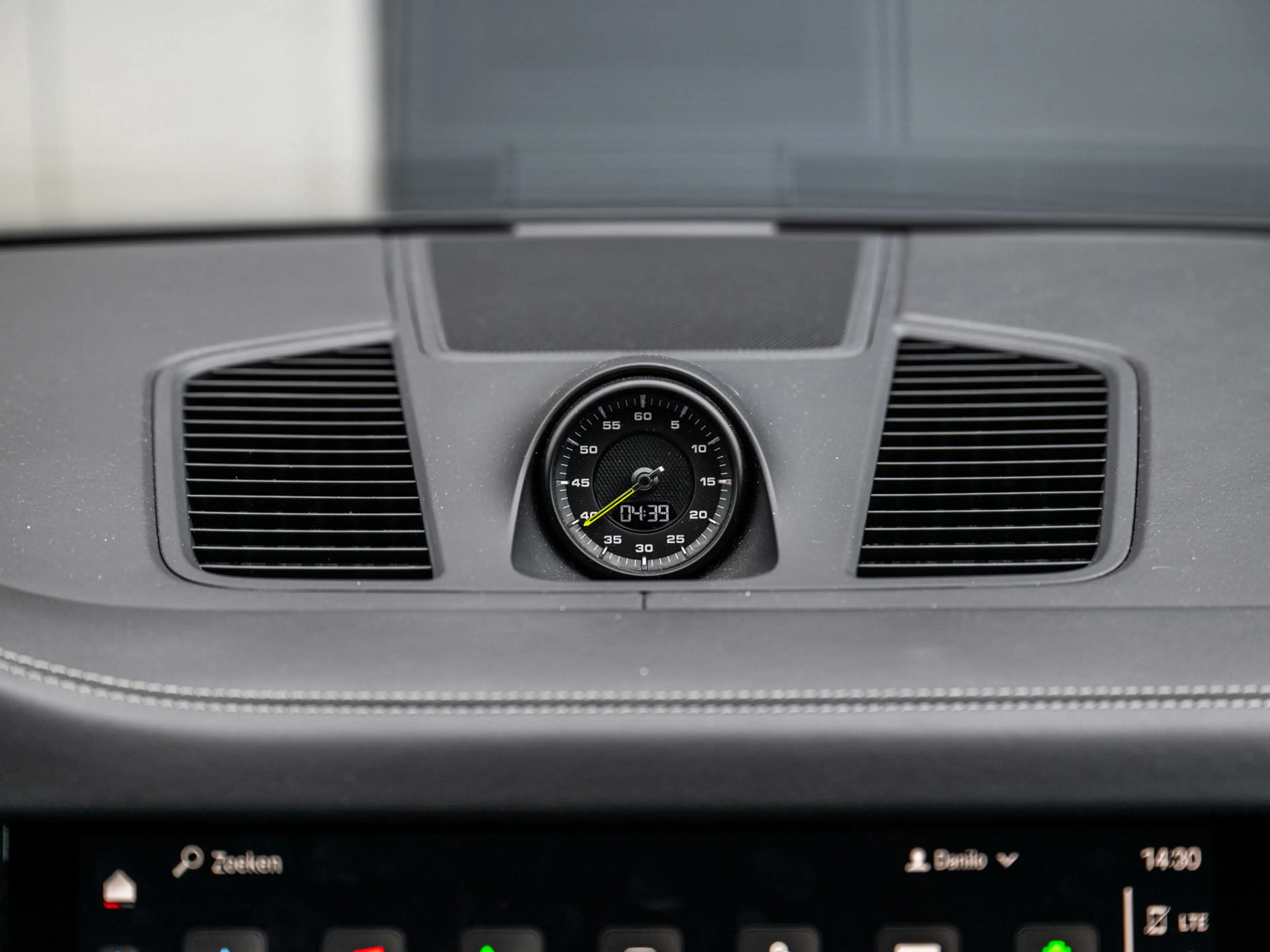 Porsche Cayenne Coupé 3.0 E-Hybrid | BTW | Carbon | 1e Eig | Deale — photo 8