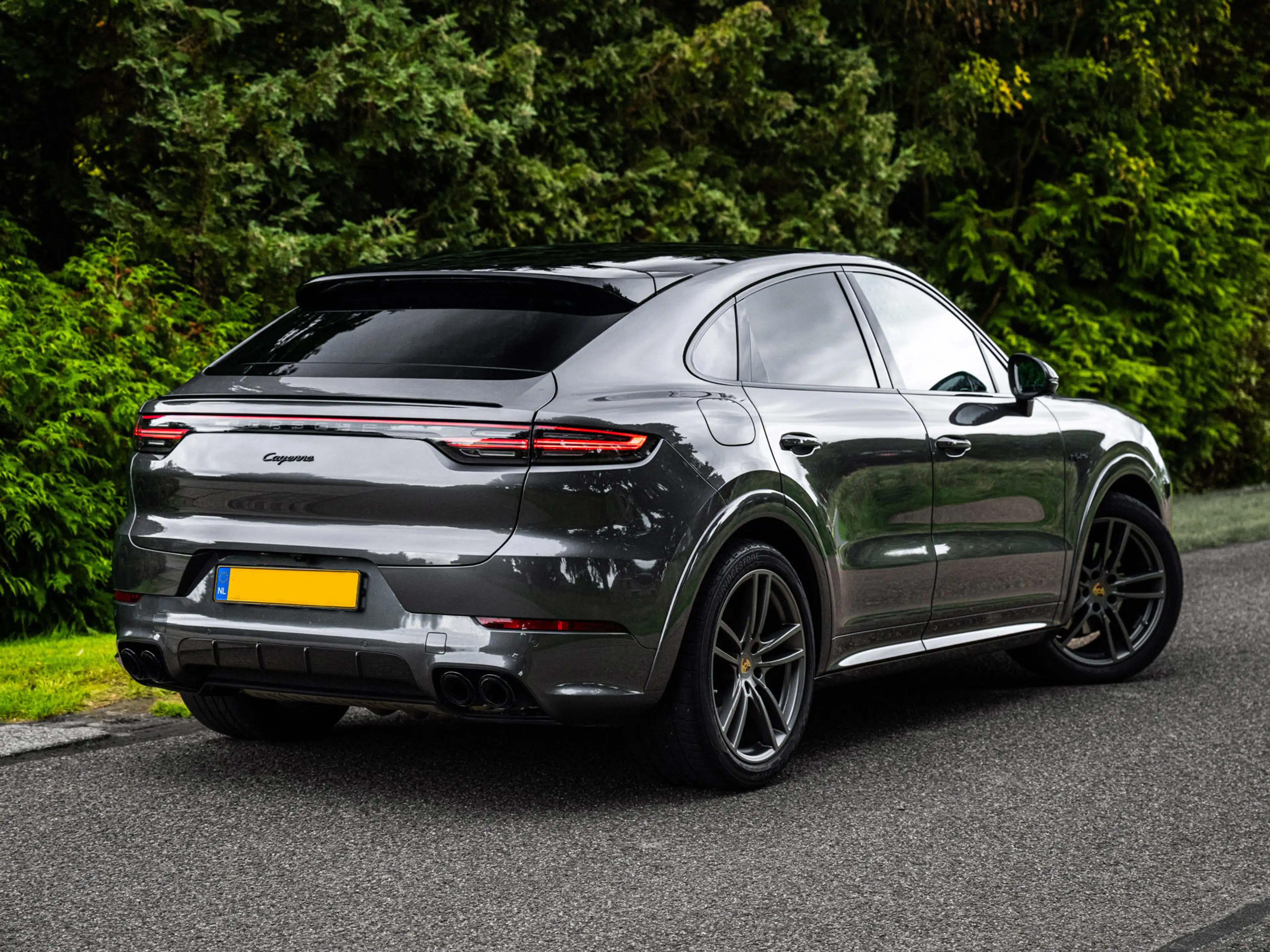 Porsche Cayenne Coupé 3.0 E-Hybrid | BTW | Carbon | 1e Eig | Deale — photo 2