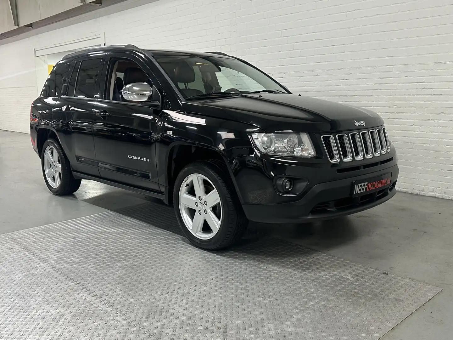 Jeep Compass 2.0 Limited AIRCO /CRUISE /LEER /LPG Zwart - 2