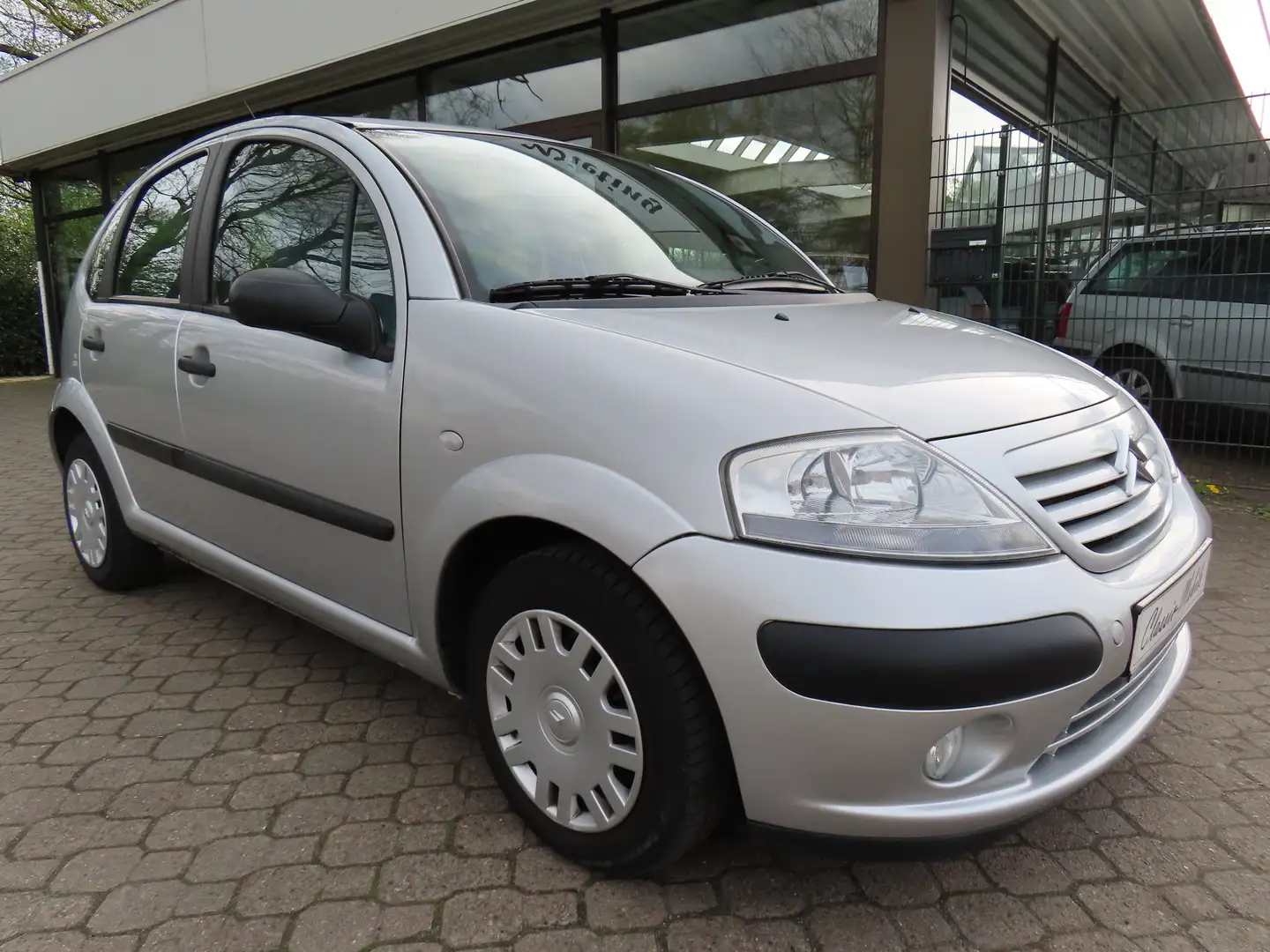 Citroen C3 1.4 VSX *nur 55 TKM*HU neu*1.Hand*Scheckheft*Klima Srebrny - 1