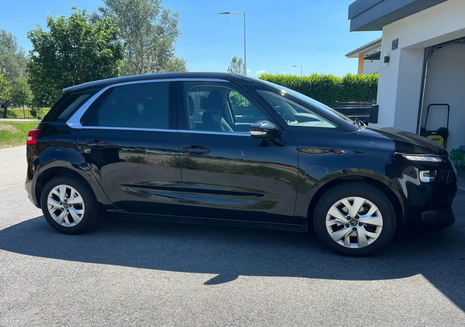 Citroen C4 Picasso C4 Picasso BlueHDi 120 S Schwarz - 1