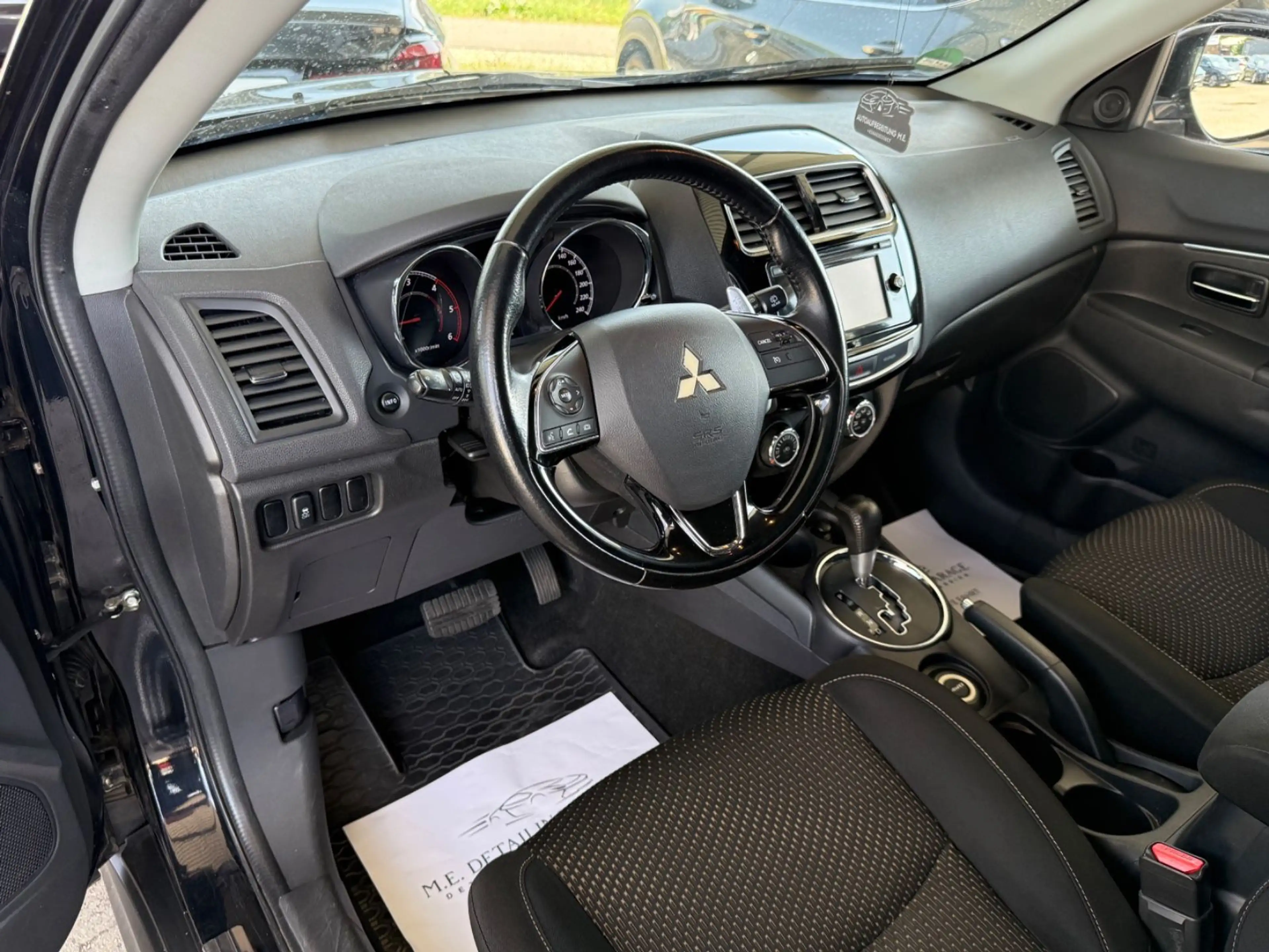 Mitsubishi ASX 2.2 DI-D 4WD Automatik — photo 12