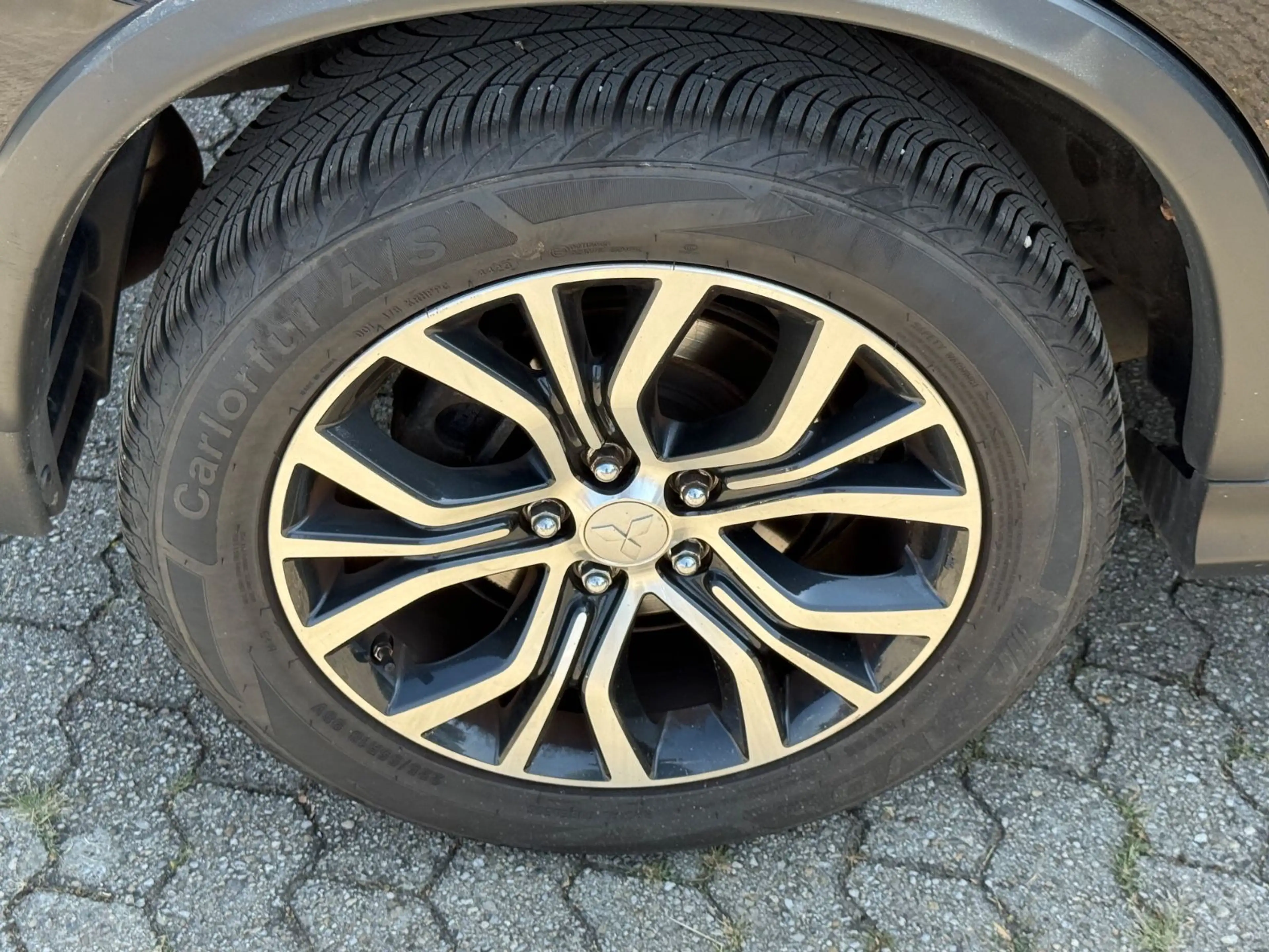 Mitsubishi ASX 2.2 DI-D 4WD Automatik — photo 7