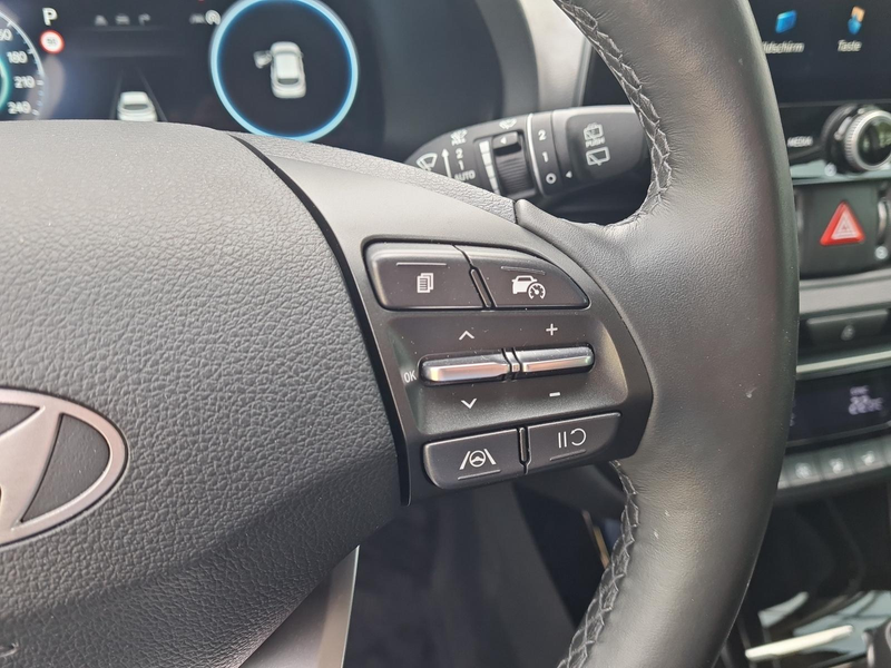Hyundai i30 Kombi Advantage cw vAHK Navi LED DAB Kamera Win... — photo 15