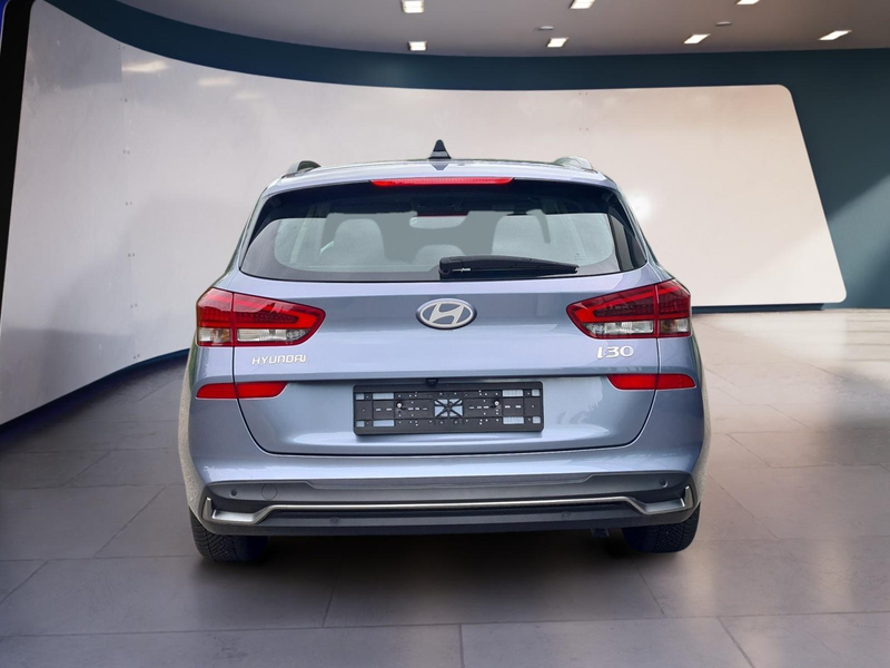Hyundai i30 Kombi Advantage cw vAHK Navi LED DAB Kamera Win... — photo 5
