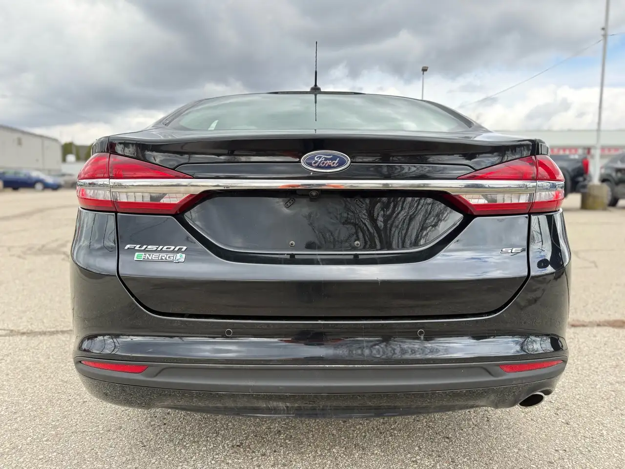 Ford Fusion Energi снимка Ford Fusion Energi