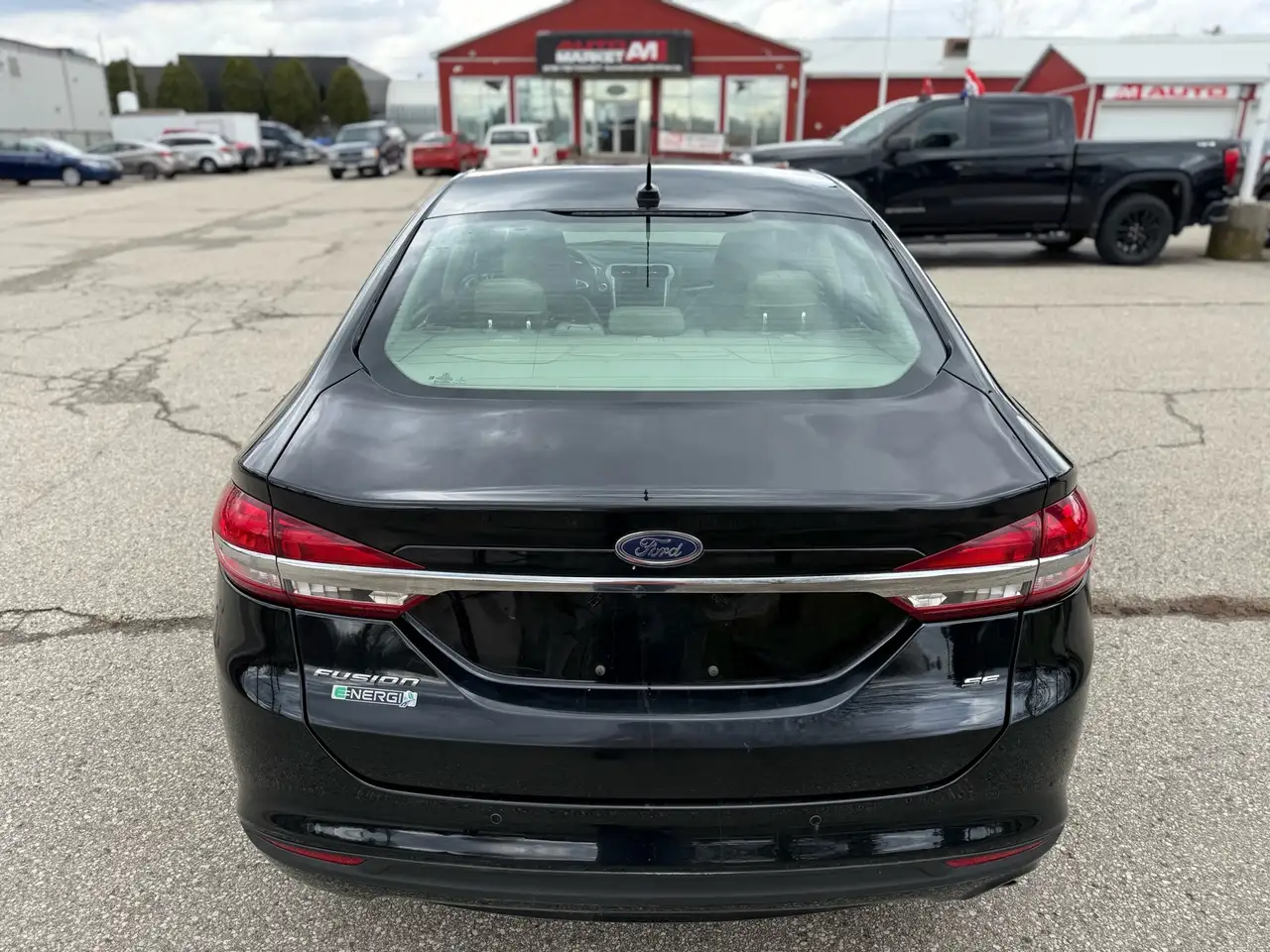 Ford Fusion Energi снимка Ford Fusion Energi