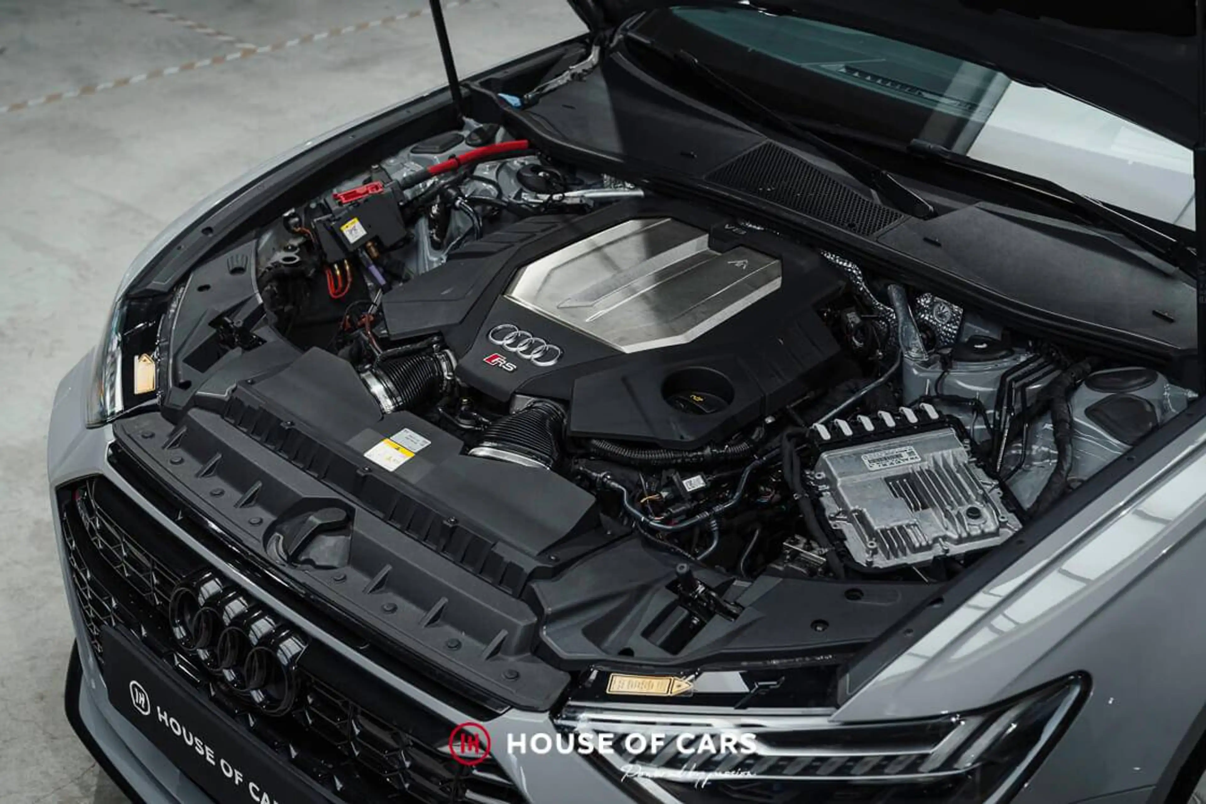 Audi RS6 C8 Avant - Belgian car - Nardo Grey — photo 12